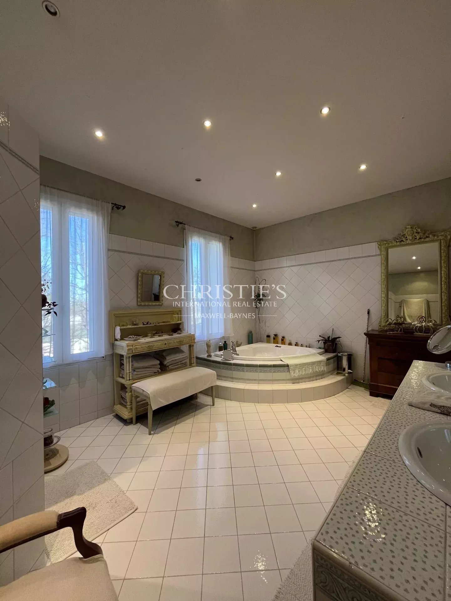 3 Bedroom Villa/Townhouse's Image 14