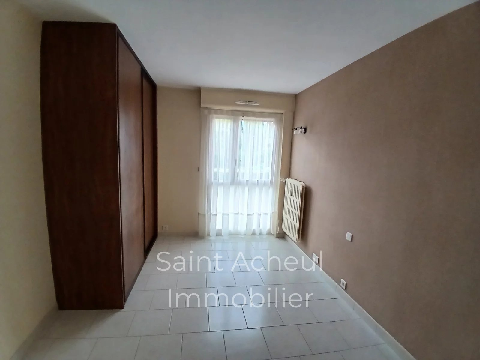 Quartier Quebec / Appartement très lumineux  / DPE C — photo 9