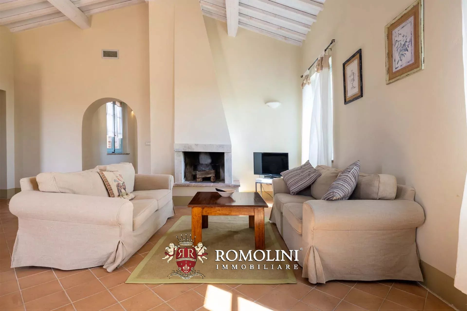 LUXUSANLAGE MIT 19 WOHNUNGEN IN DER TOSKANA, VAL D'ORCIA