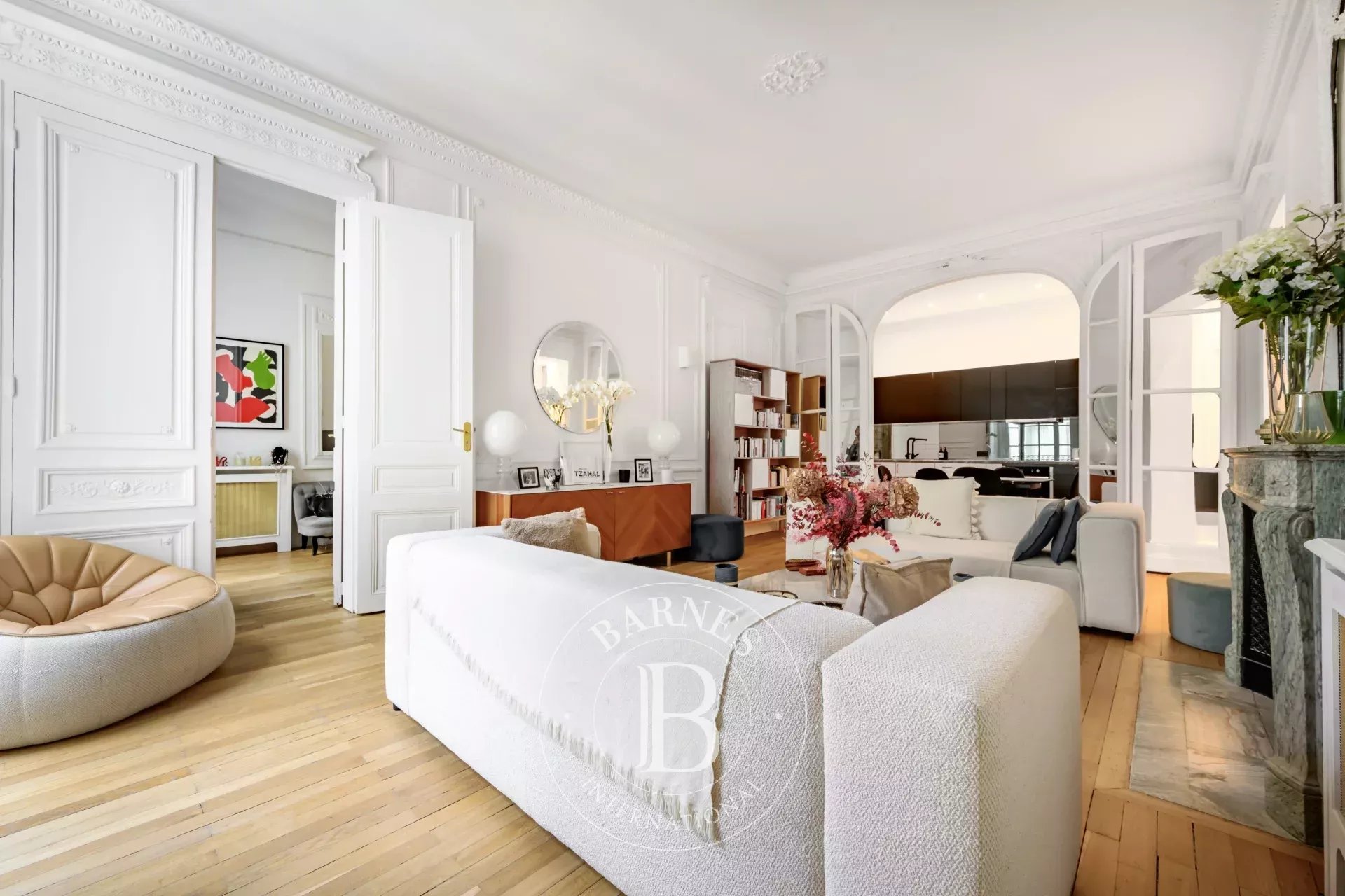 Paris 17 - Etoile / Carnot - 4th-floor apartment - 3 bedrooms
