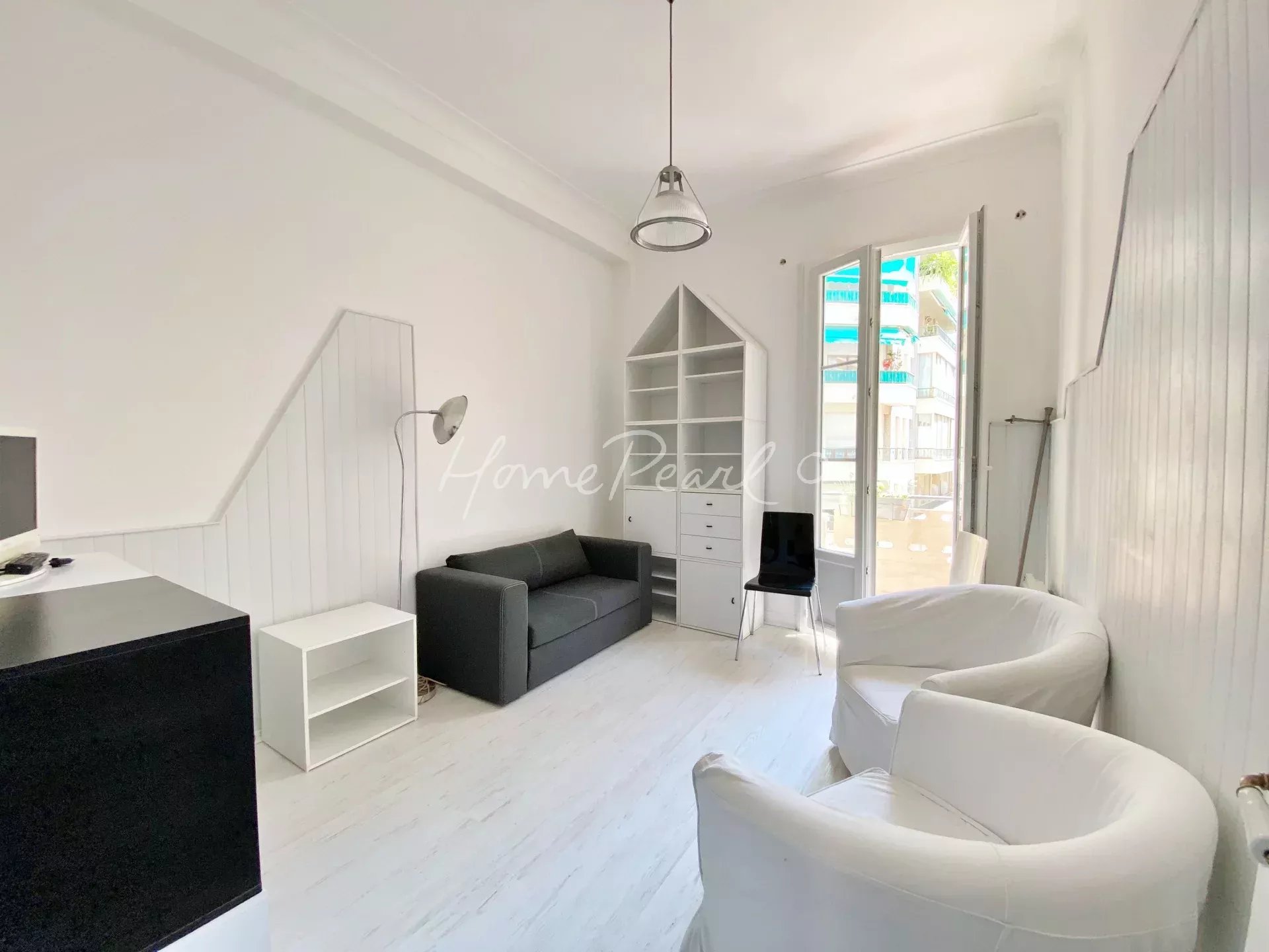 2 PIECES 36 M² PROCHE LIBERATION