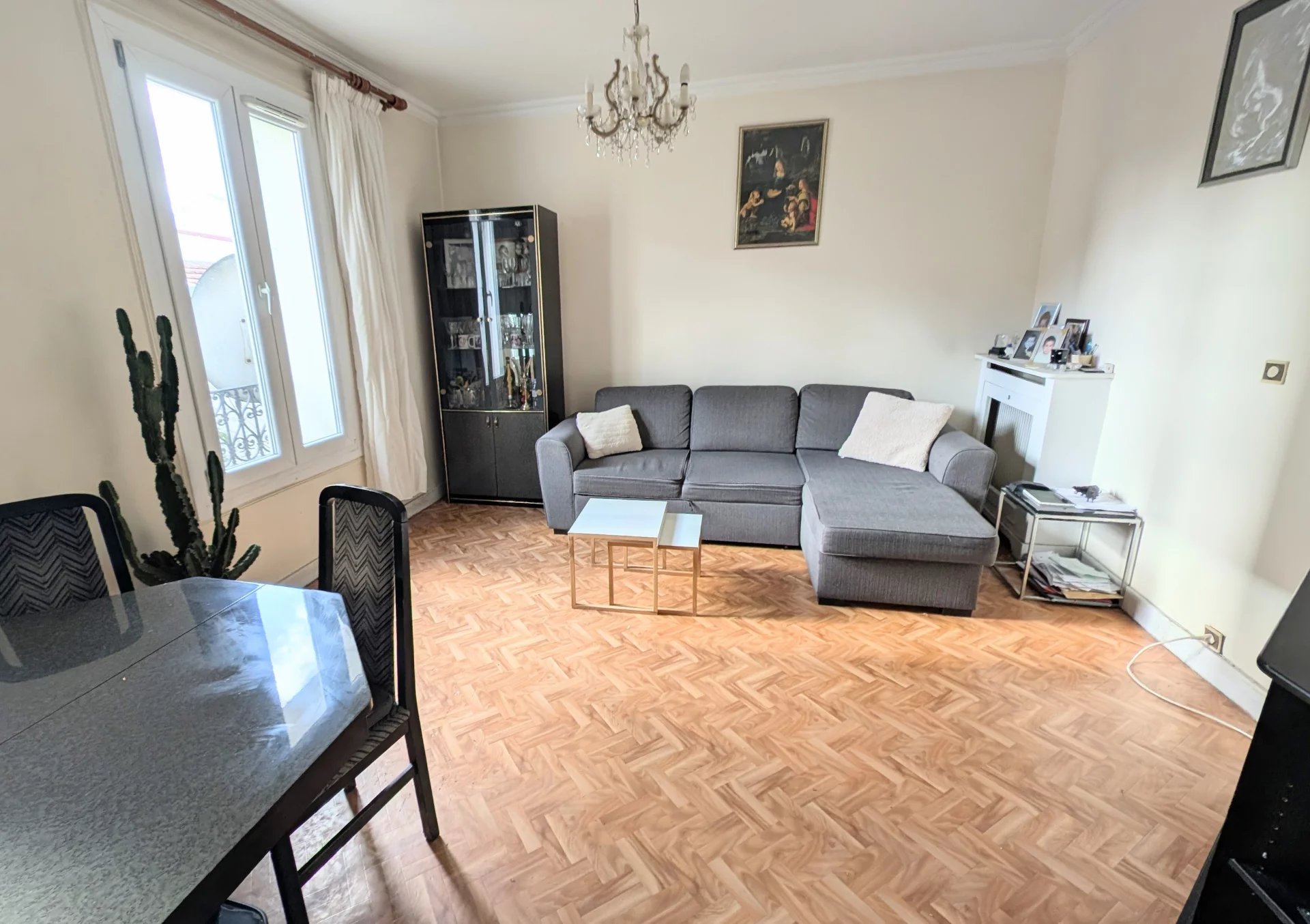 Maison 5 pièces, garage, extérieur, dépendance ROMAINVILLE 'Plac - Image Array