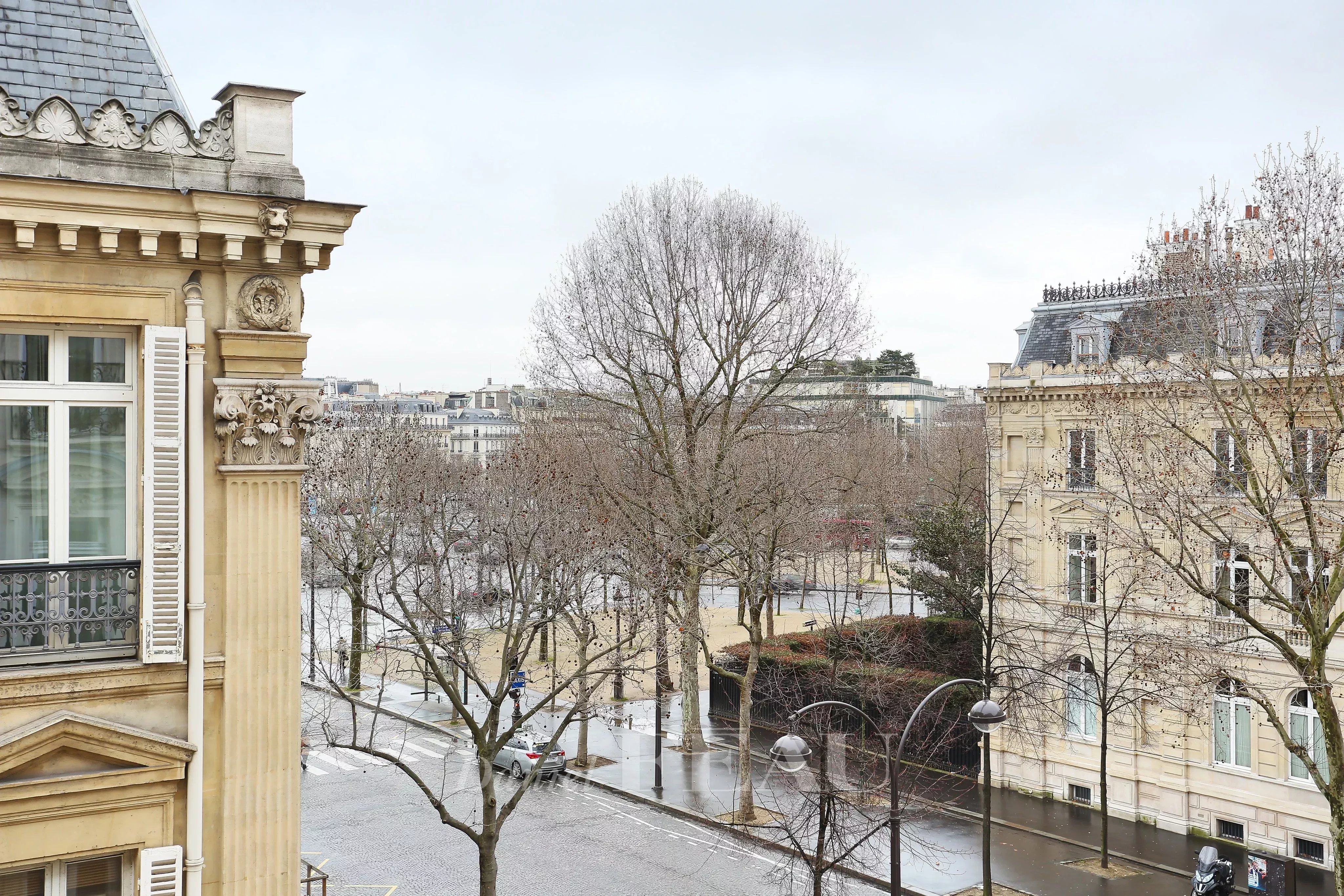 Sale Apartment Paris 16th