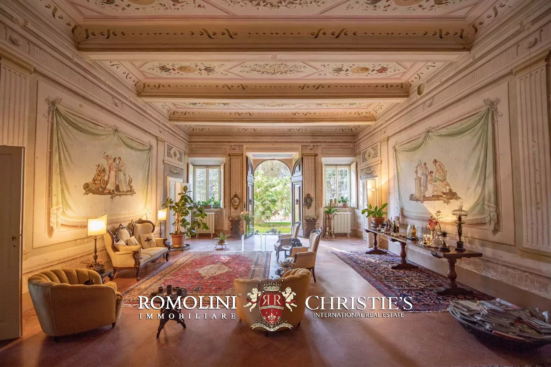 LUXURY PERIOD VILLA FOR SALE NEAR PISA, TUSCANY