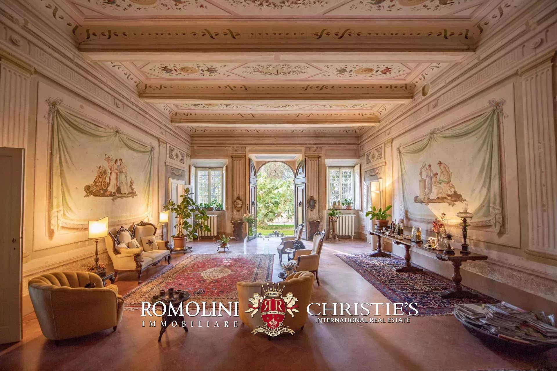 12 Bedroom Villa/Townhouse's Image 34