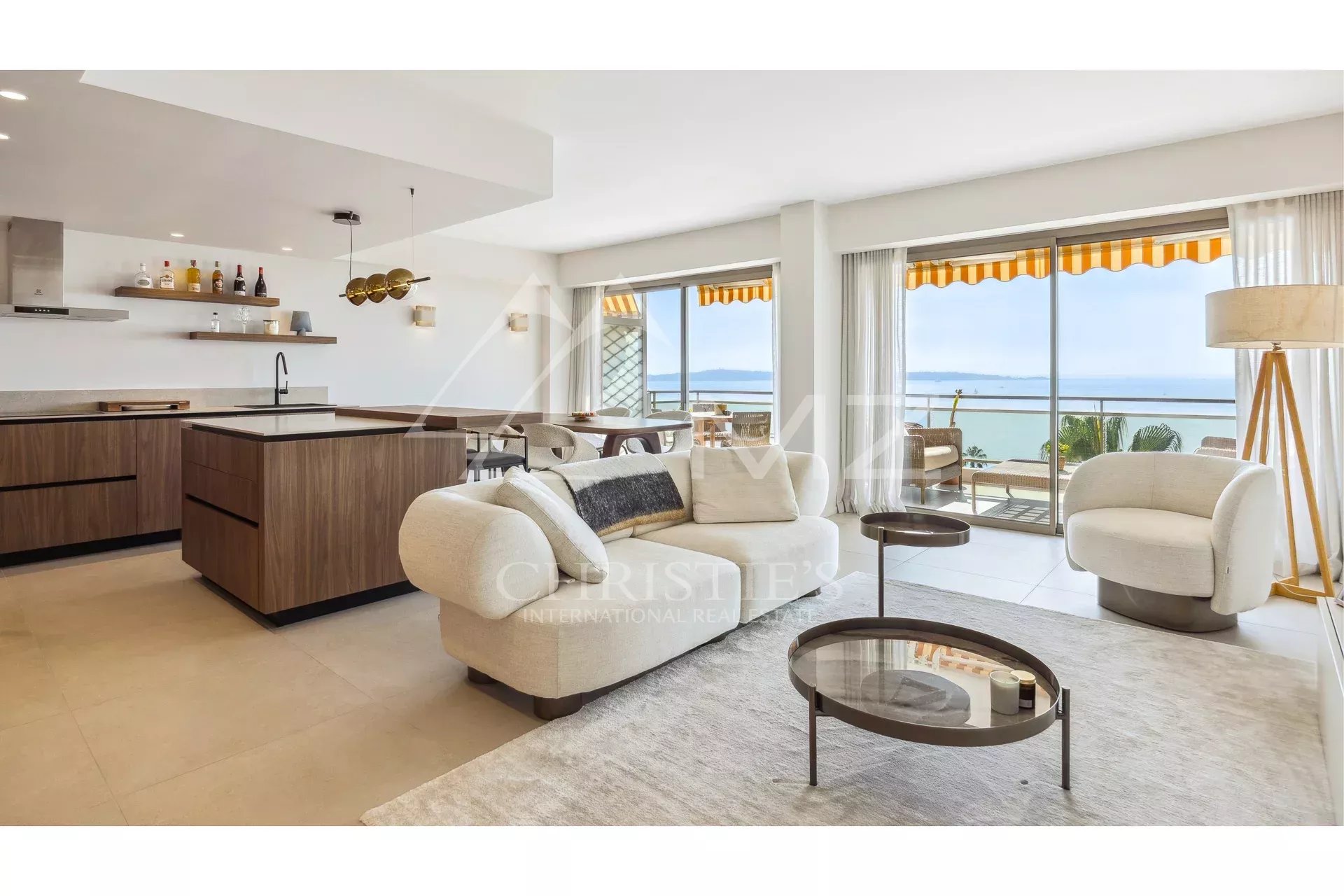 2 Bedroom Apartment/Flat's Image 4