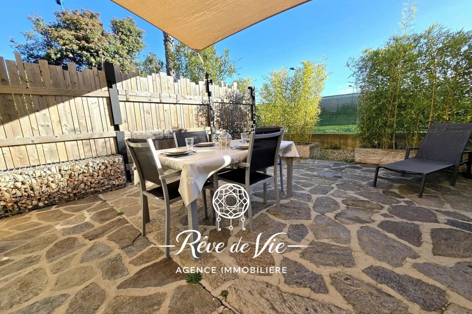 Agence immobilière de 