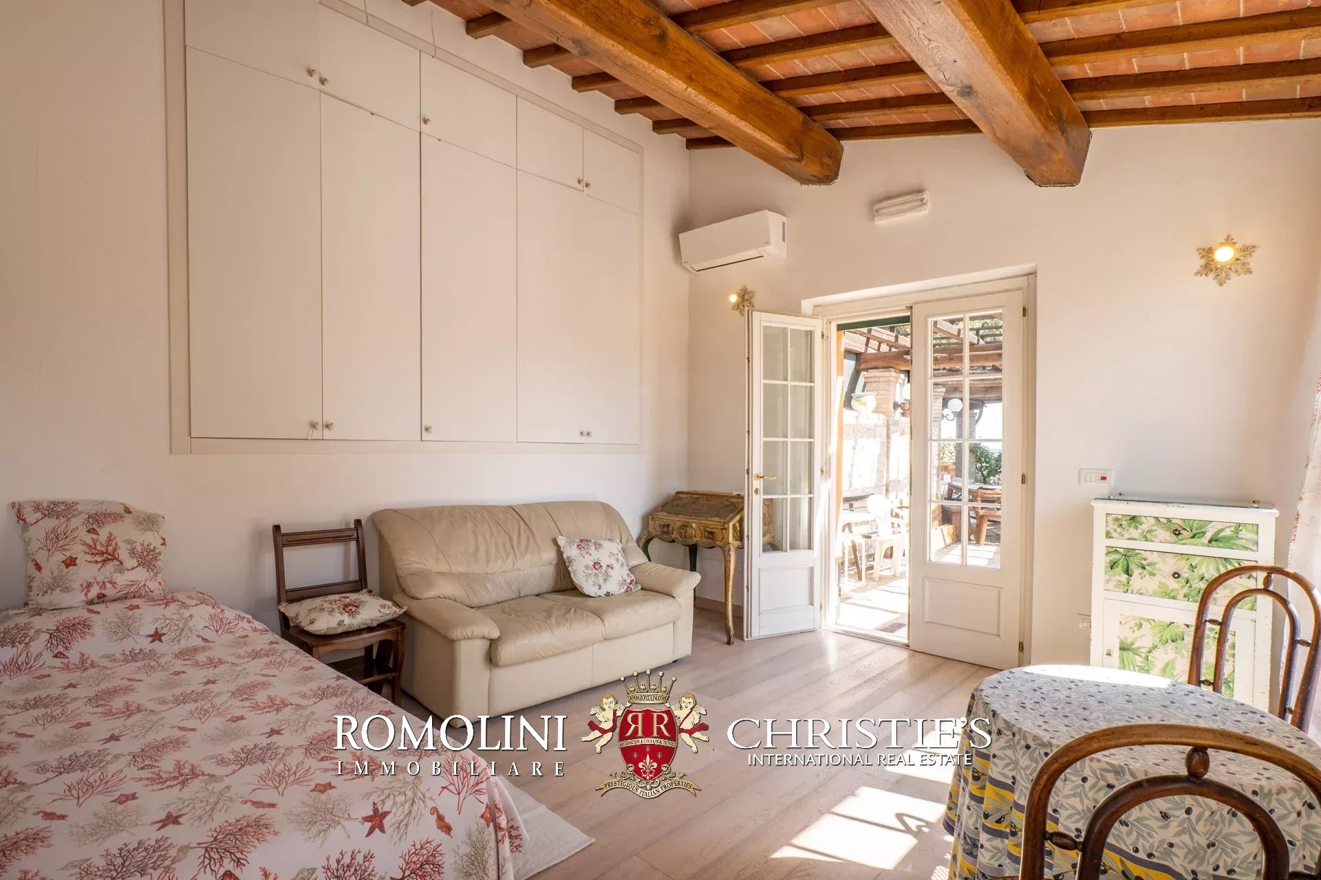 2 Bedroom Villa/Townhouse's Image 15
