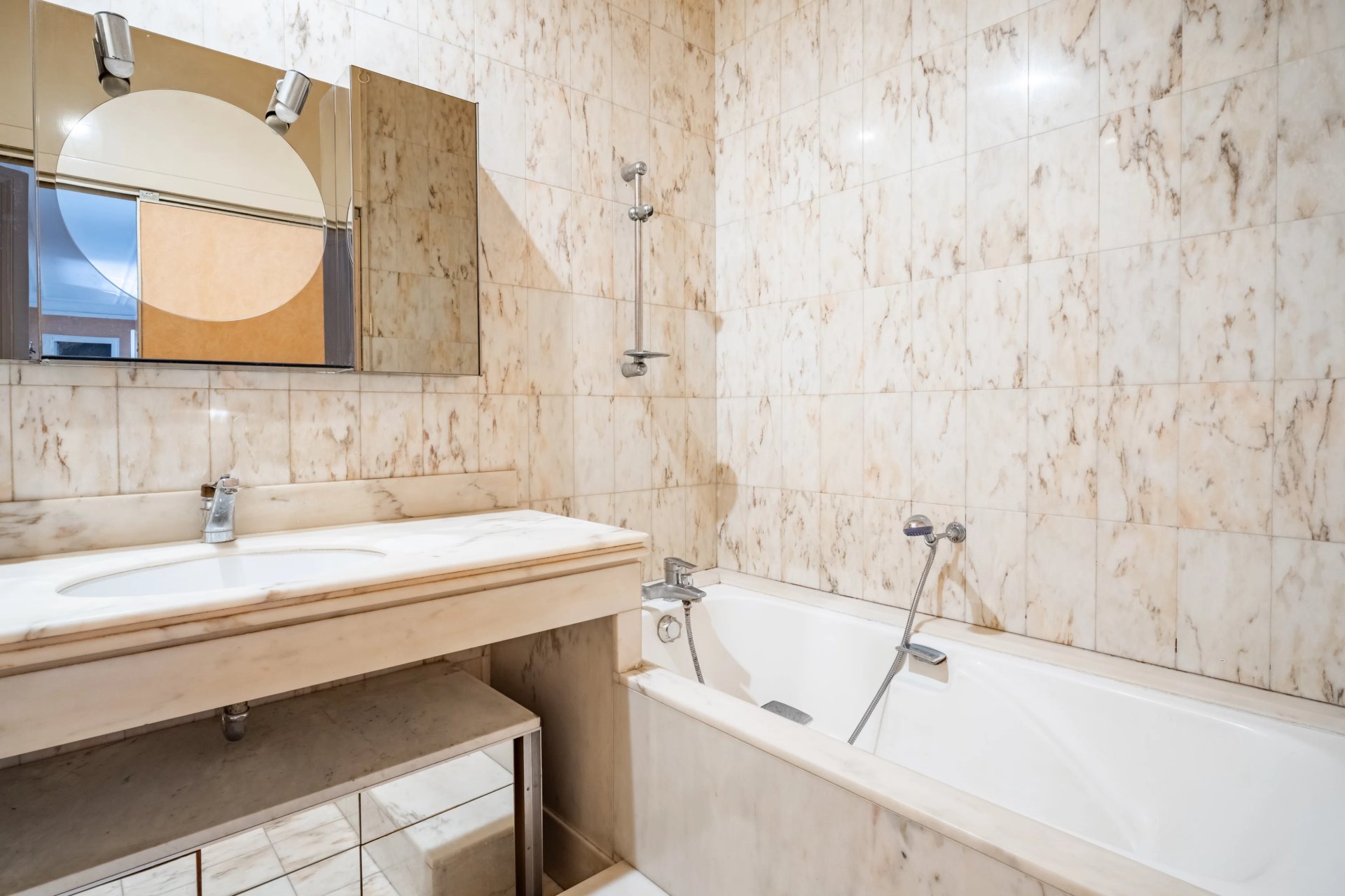3 Bedroom Apartment/Flat's Image 7