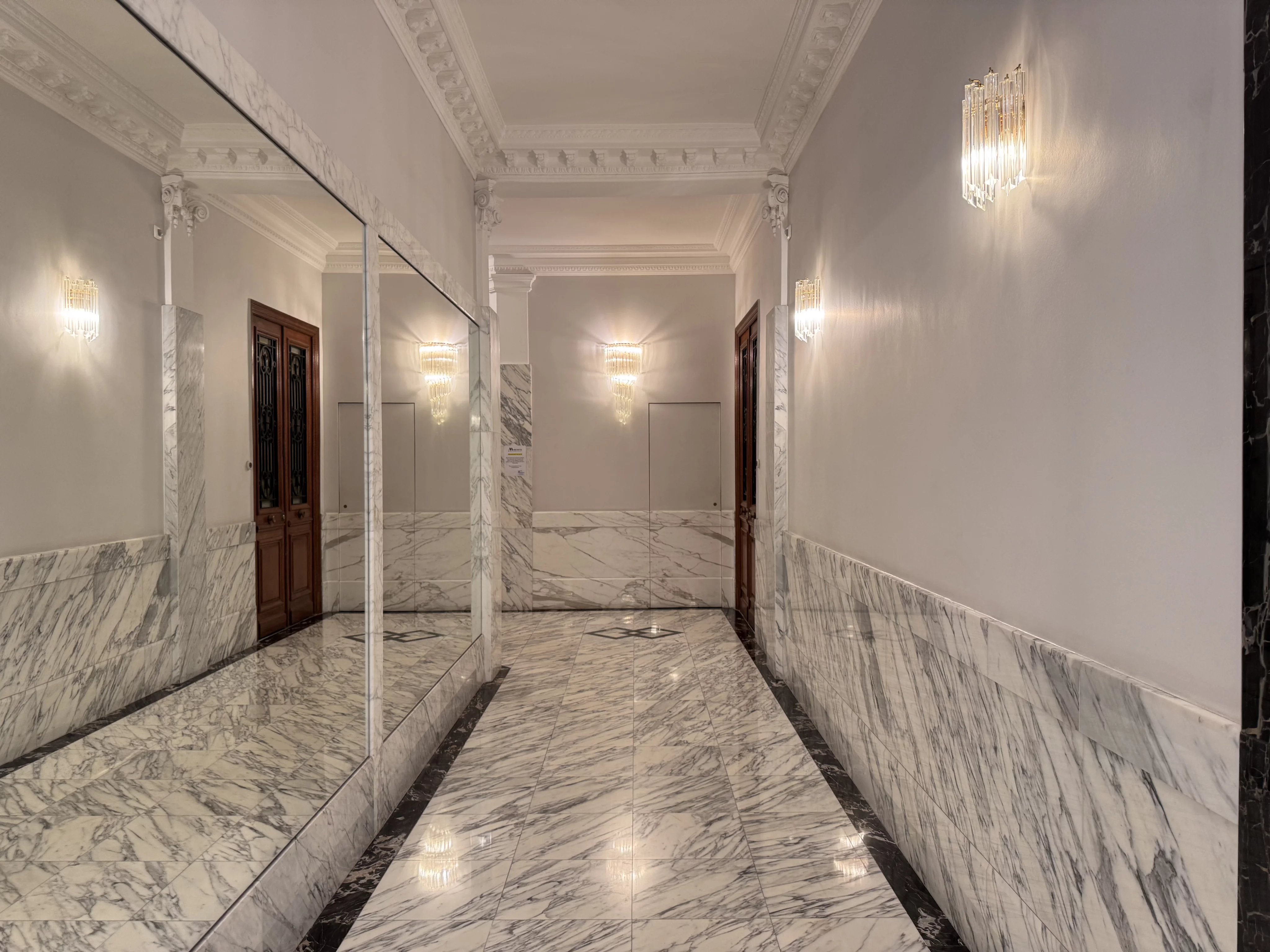 Franzido Palace - 4-Room Appartment for Rent