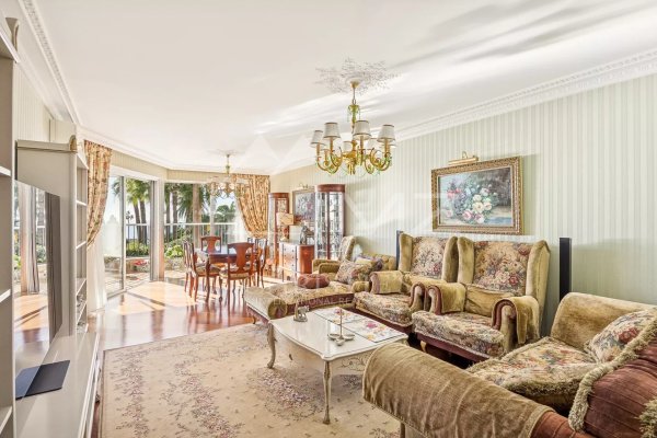 Superb 4-room apartment in a prestigious residence — photo 5