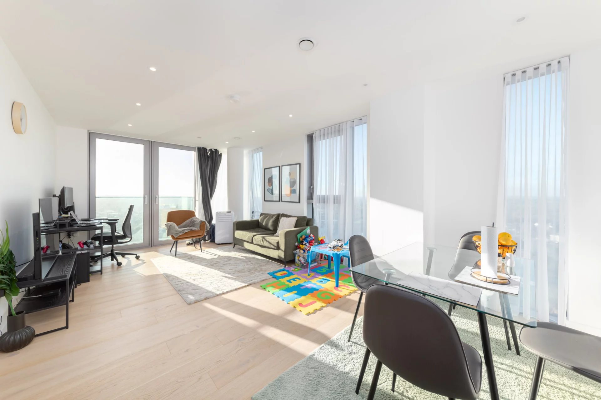 Sale Apartment Watford