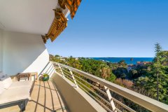 Cannes – Croix des Gardes | Prestigious Residence with Pool and Tennis Court — photo 4 of 7