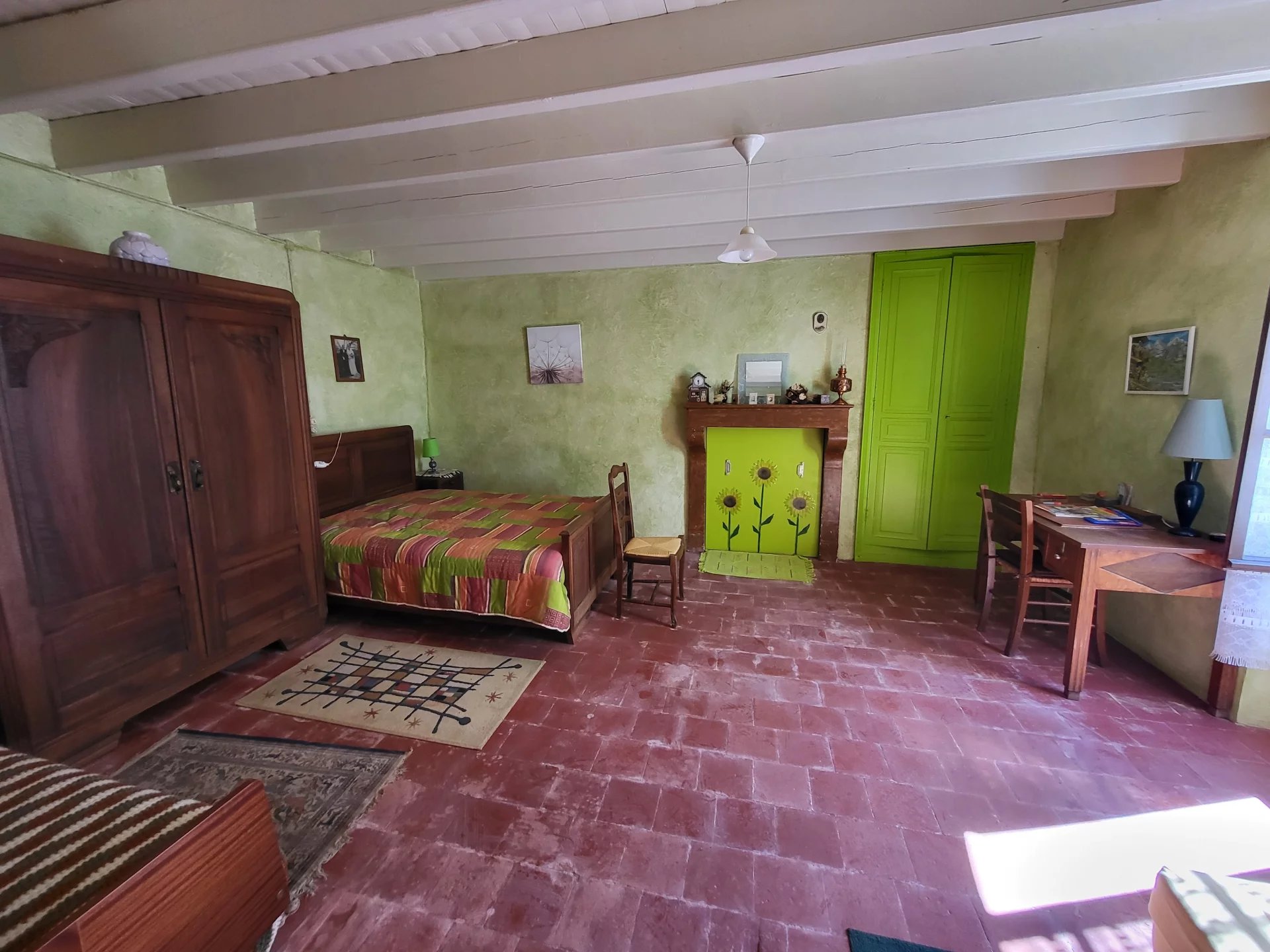 House in La Puye - Image 4