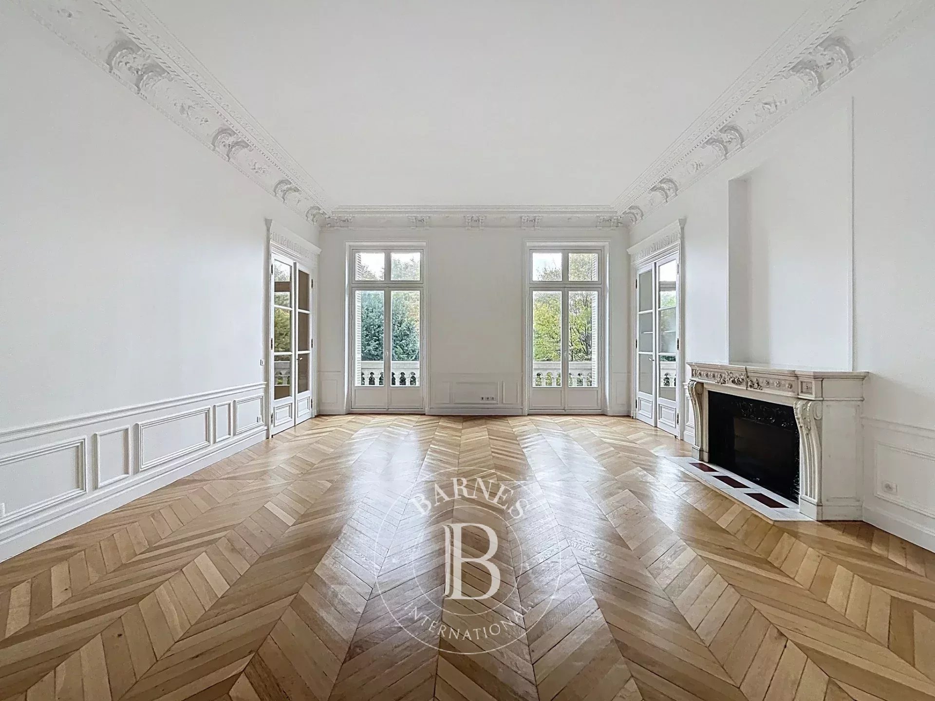 The BARNES rental department... - picture 2