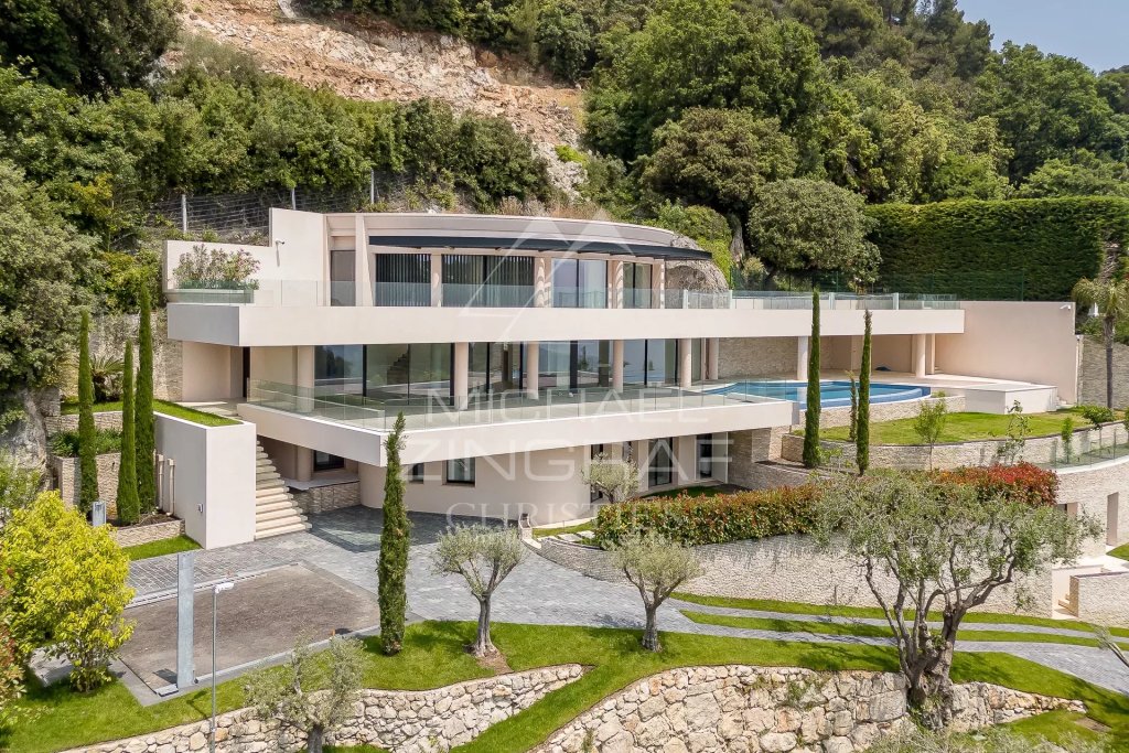 Villa for sale in Villefranche sur Mer — Luxury Villa in Villefranche-sur-Mer | Sea View Legacy Estate