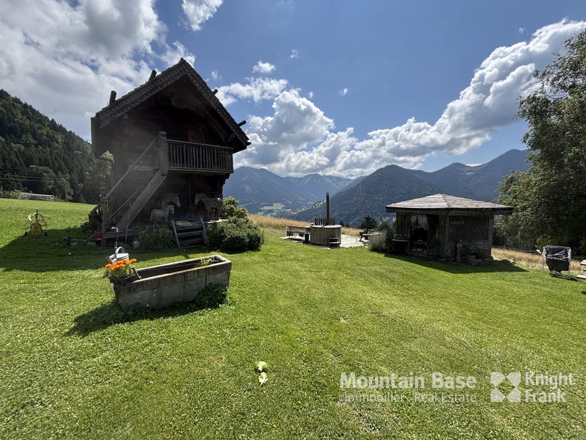 Photo of Farmhouse with large plot in Le Biot