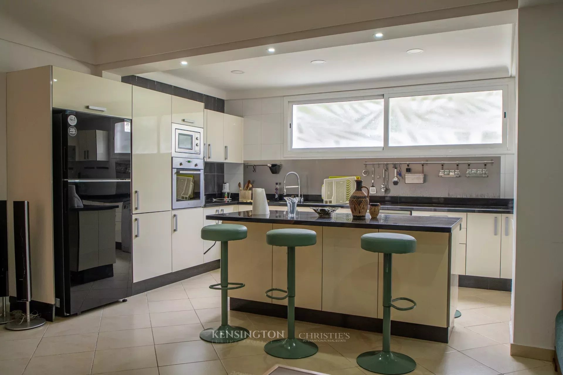 3 Bedroom Villa/Townhouse's Image 20