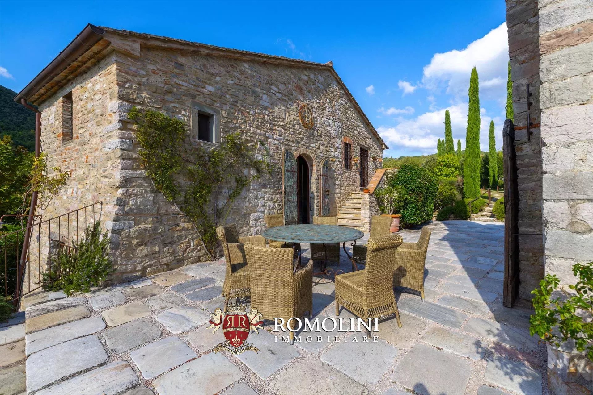 8 Bedroom Villa/Townhouse's Image 25
