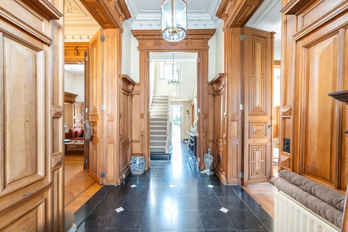 Tamines – Maison bourgeoise avec aile indépendante