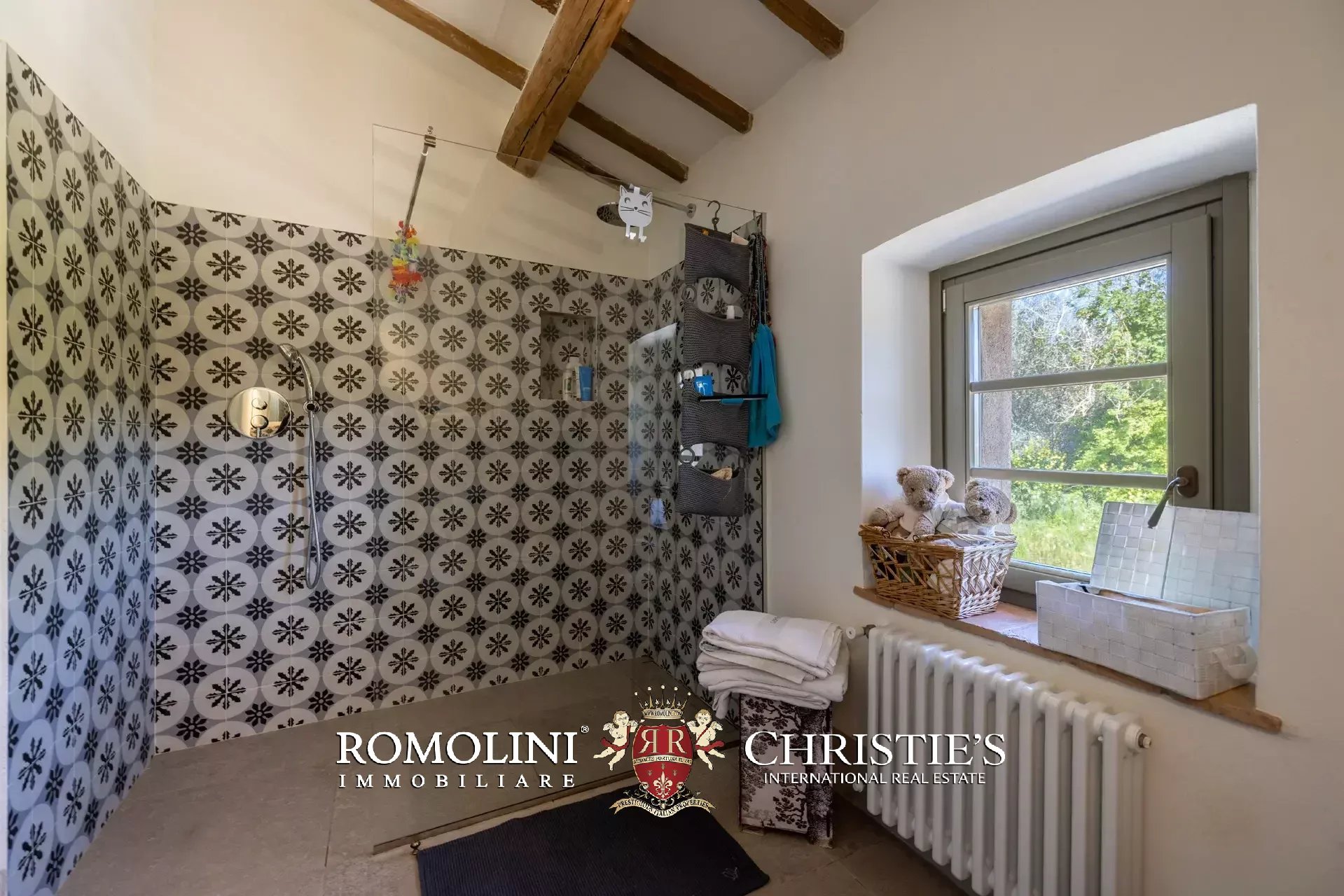 6 Bedroom Villa/Townhouse's Image 120