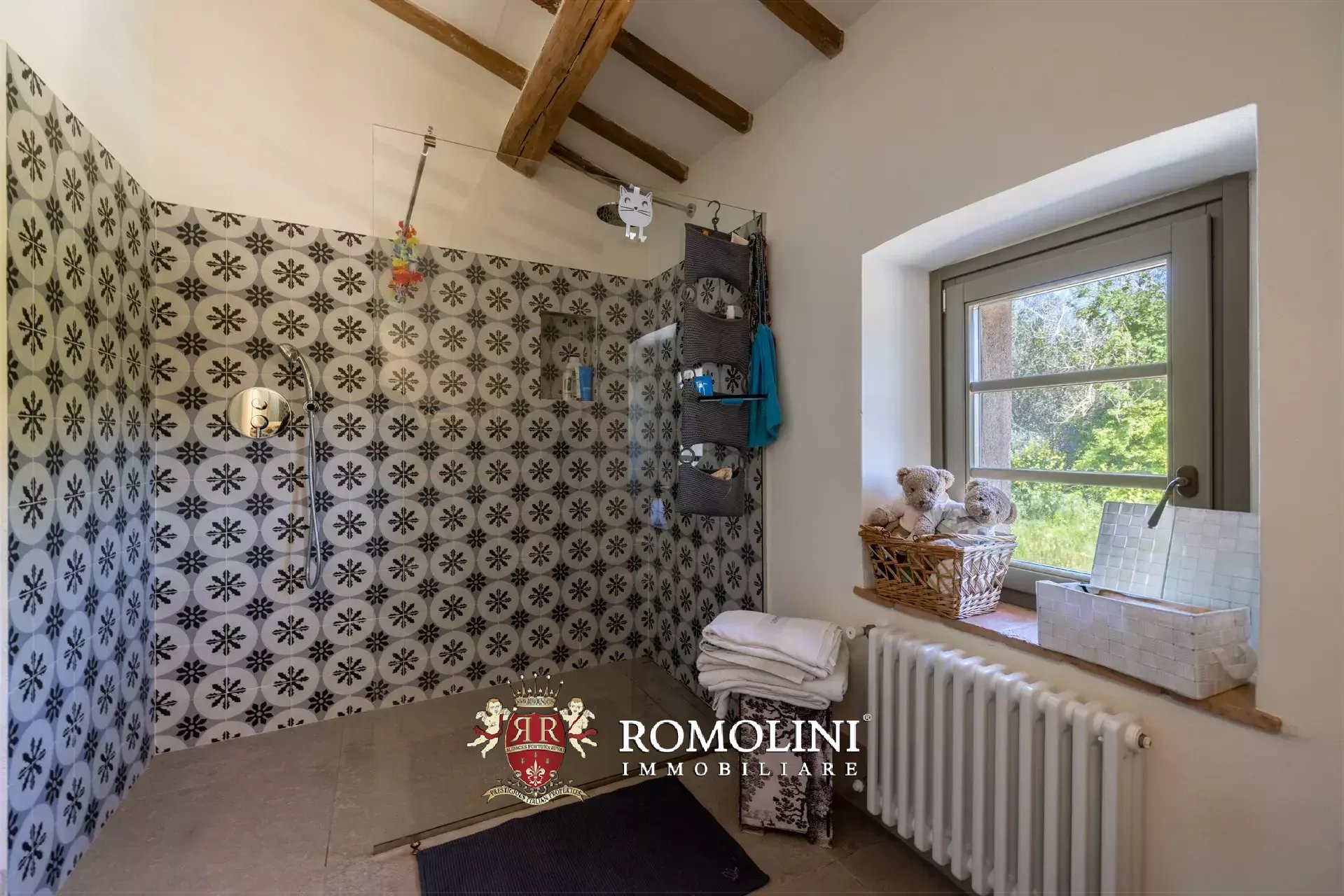 6 Bedroom Villa/Townhouse's Image 120