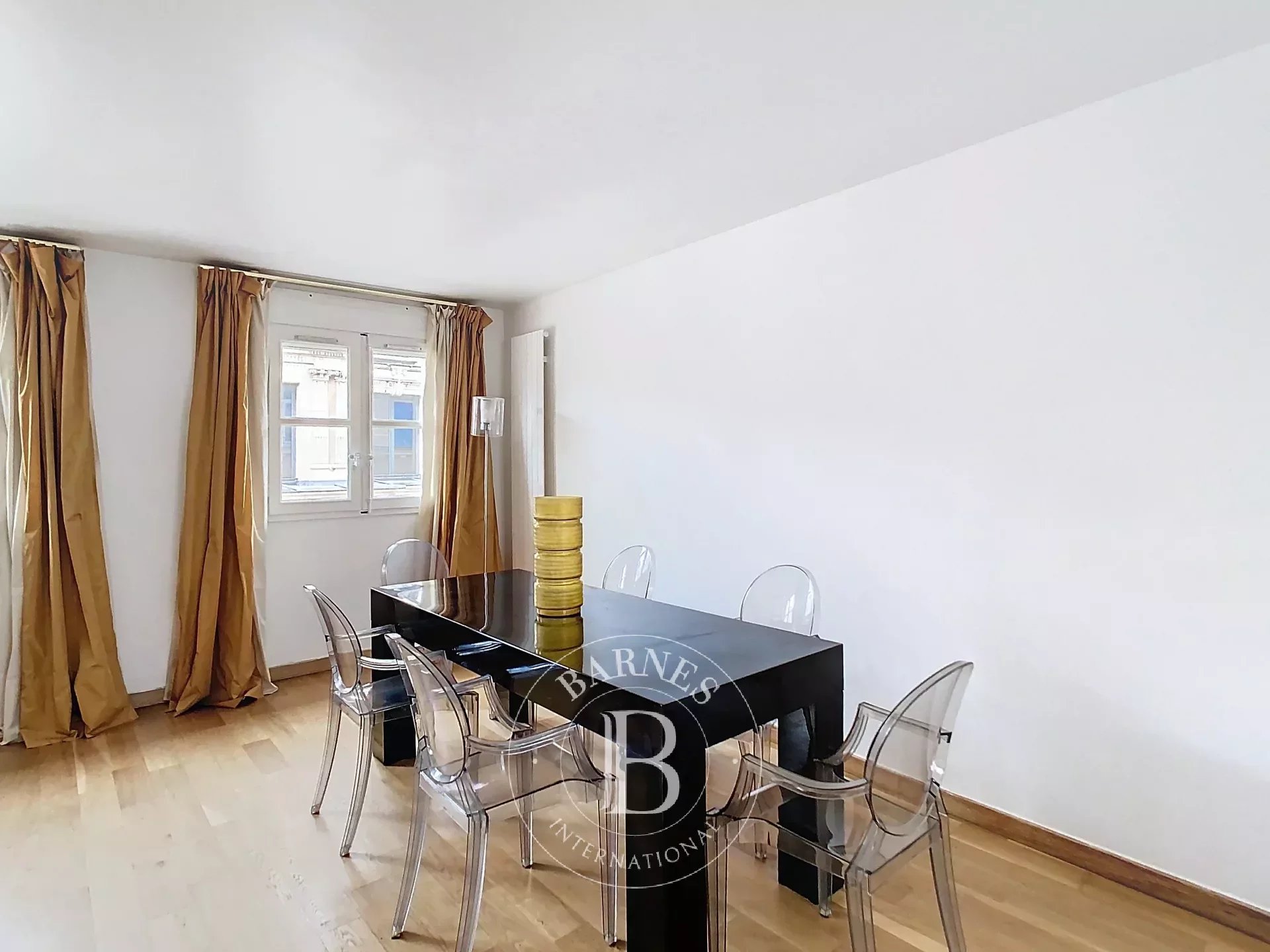 Daire Paris 8ème - picture 4