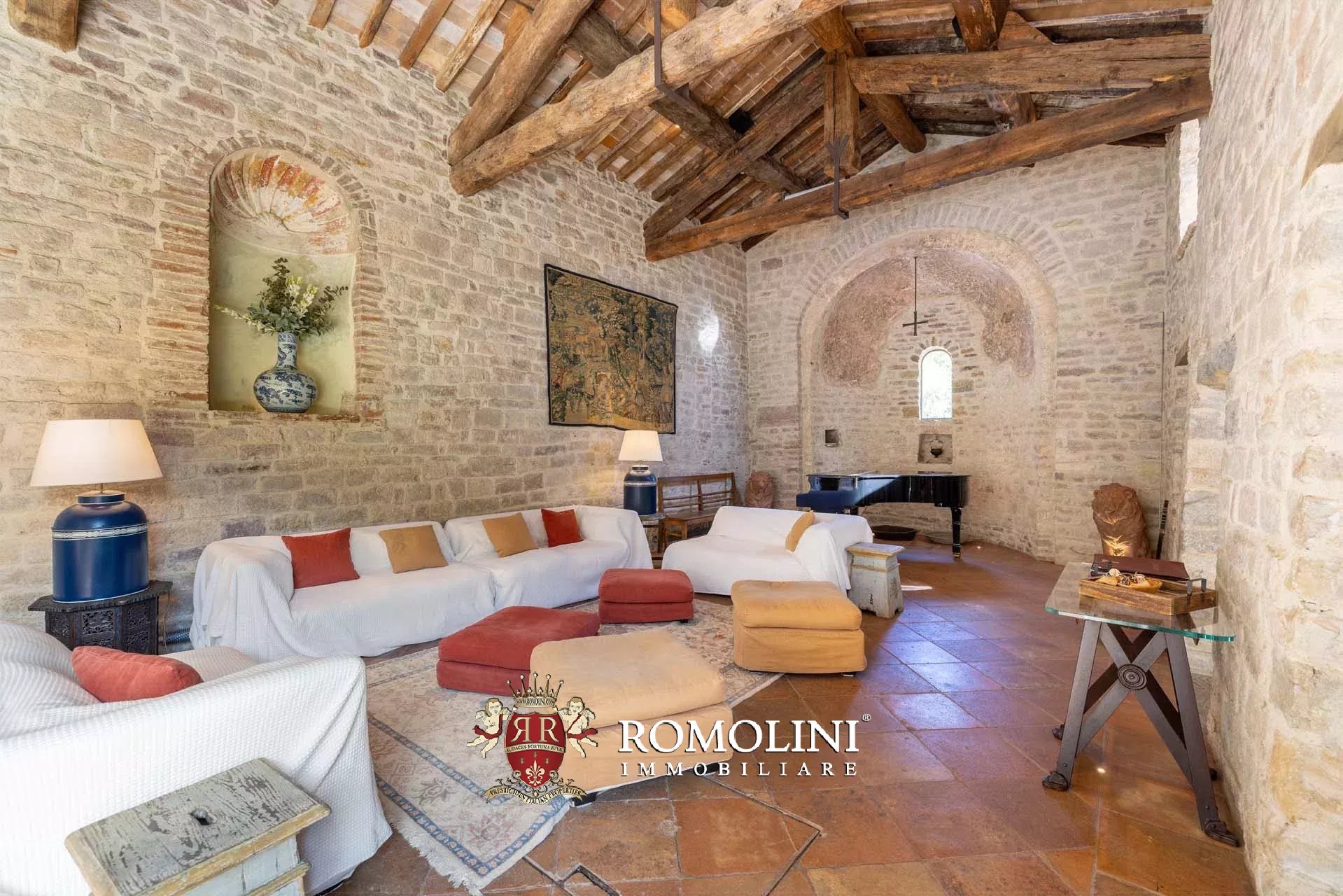 8 Bedroom Villa/Townhouse's Image 33