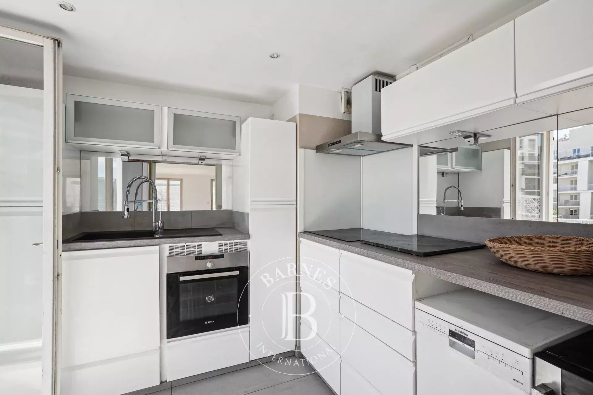 Daire Lyon 8ème - picture 5