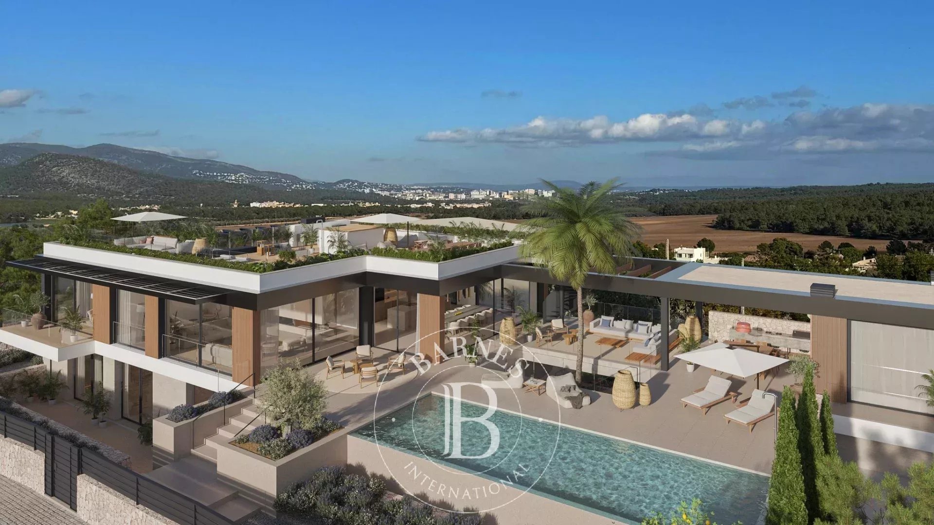 Luxury Family Villa in El Toro with Private Guest Apartment