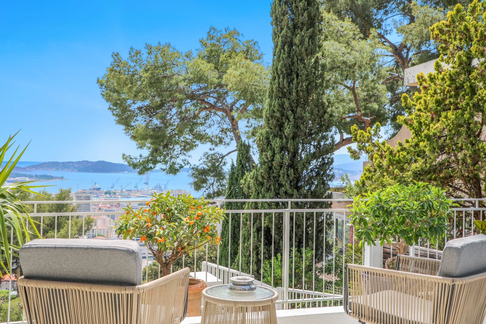 Sale Apartment Toulon
