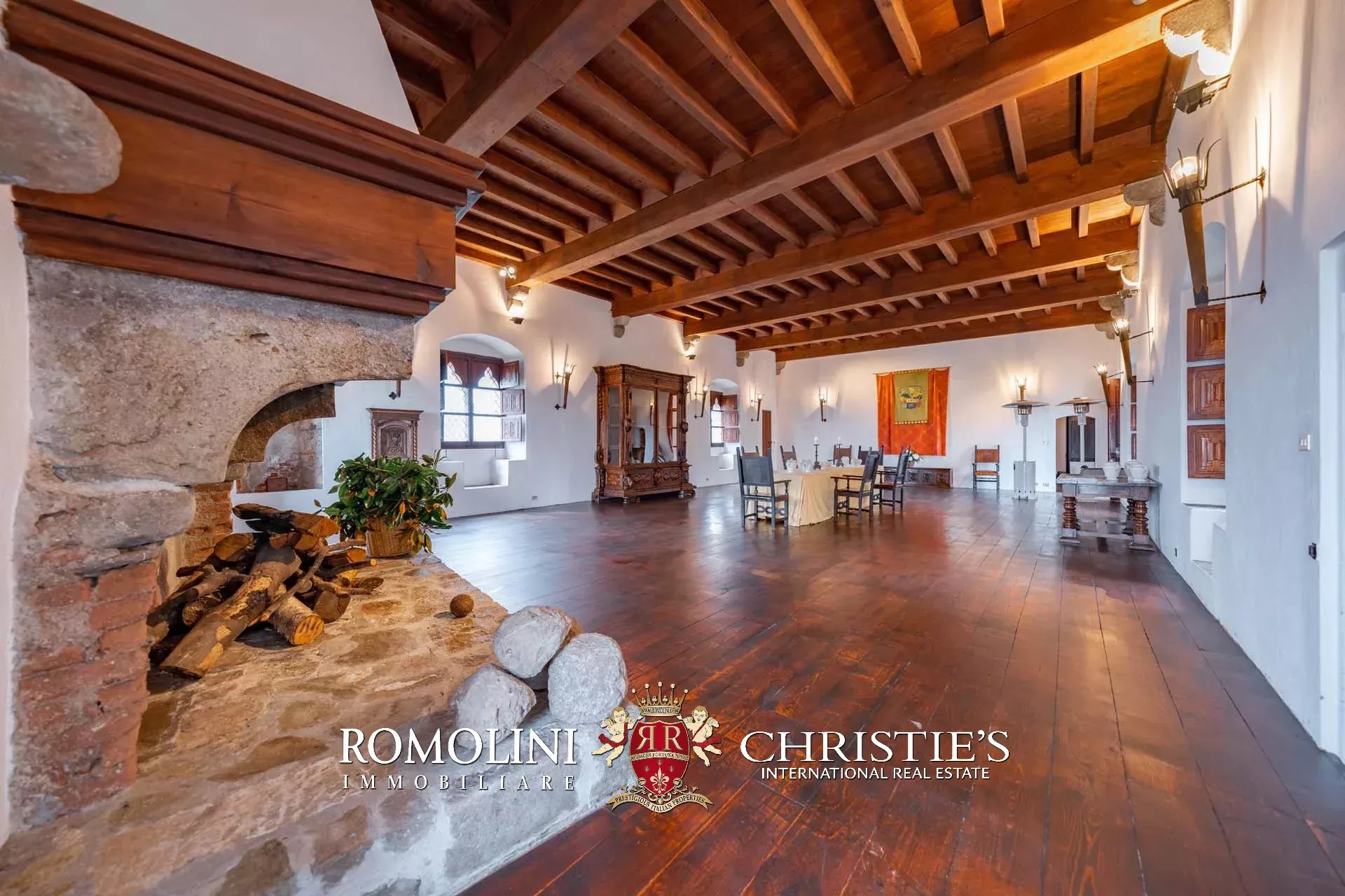 11 Bedroom Chateau's Image 44
