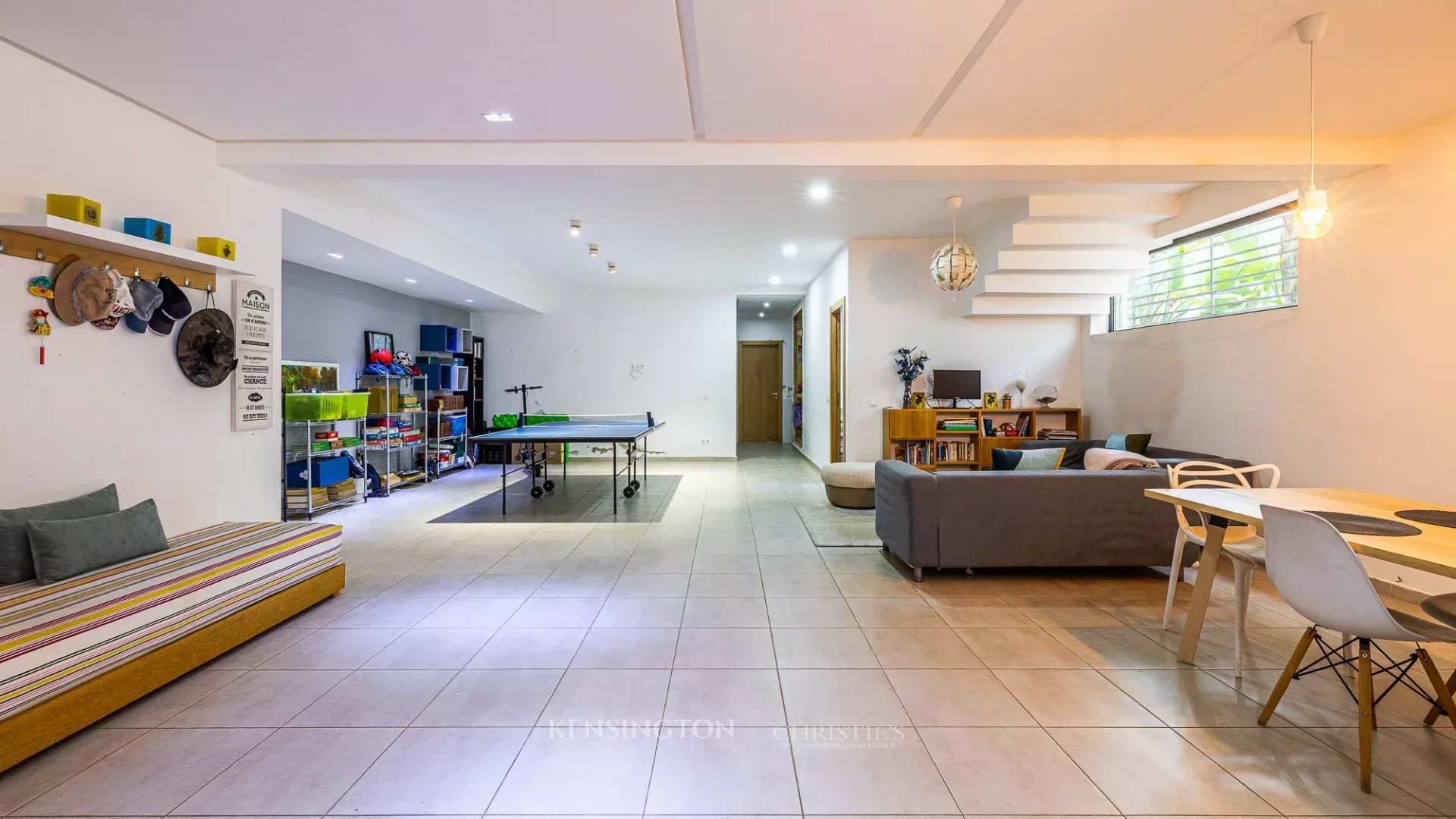 8 Bedroom Villa/Townhouse's Image 22