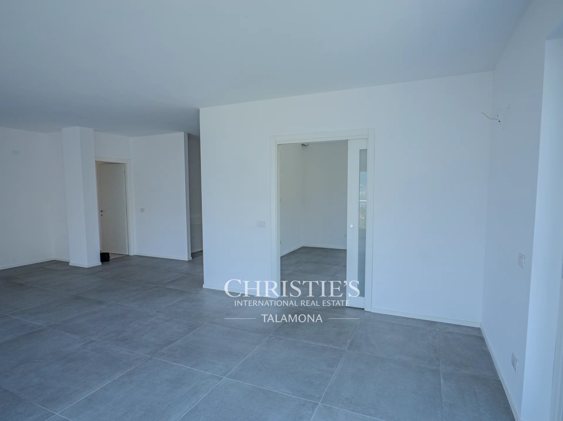 3 Bedroom Apartment/Flat's Image 7