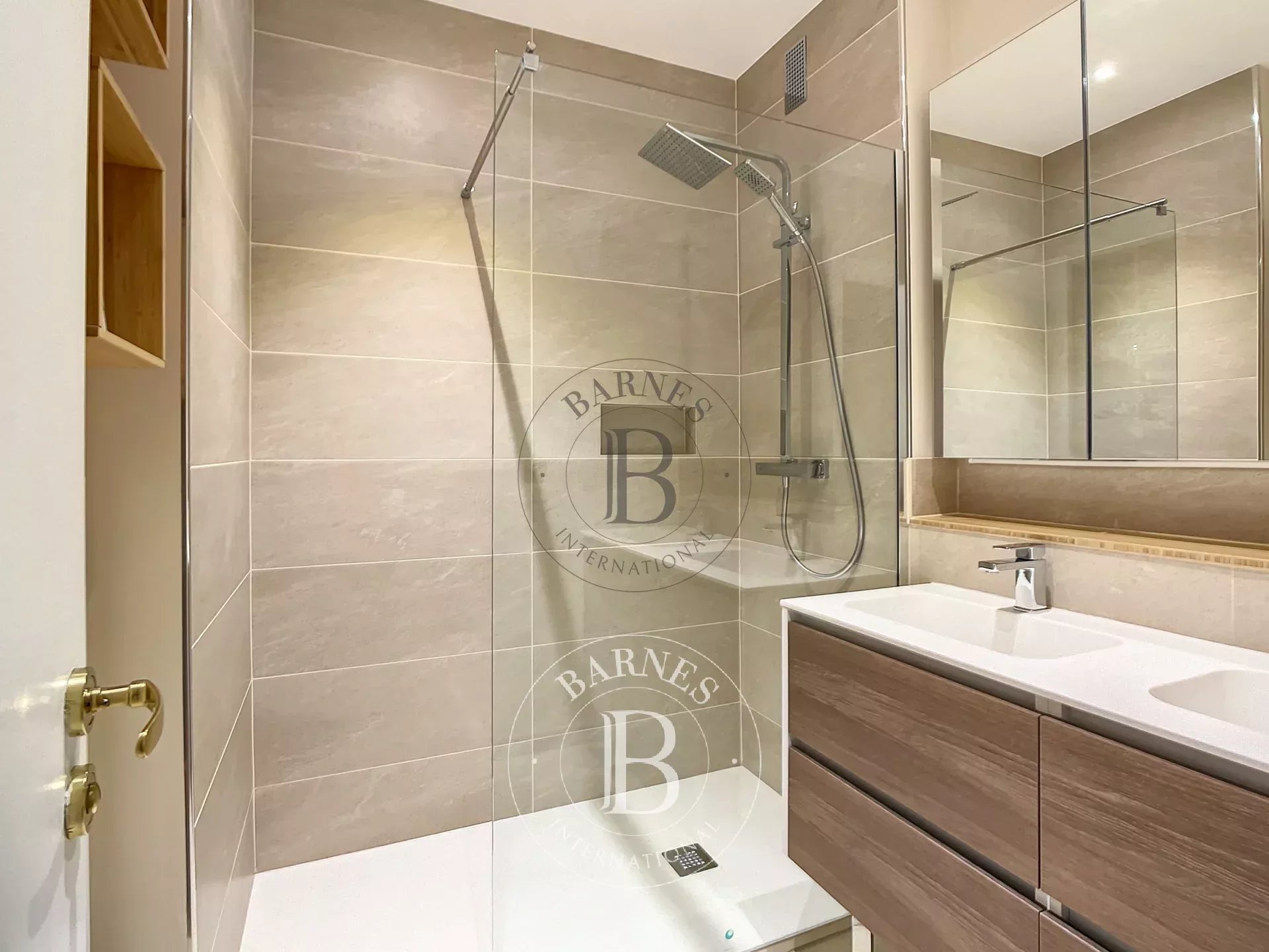 Daire Paris 16ème - picture 12