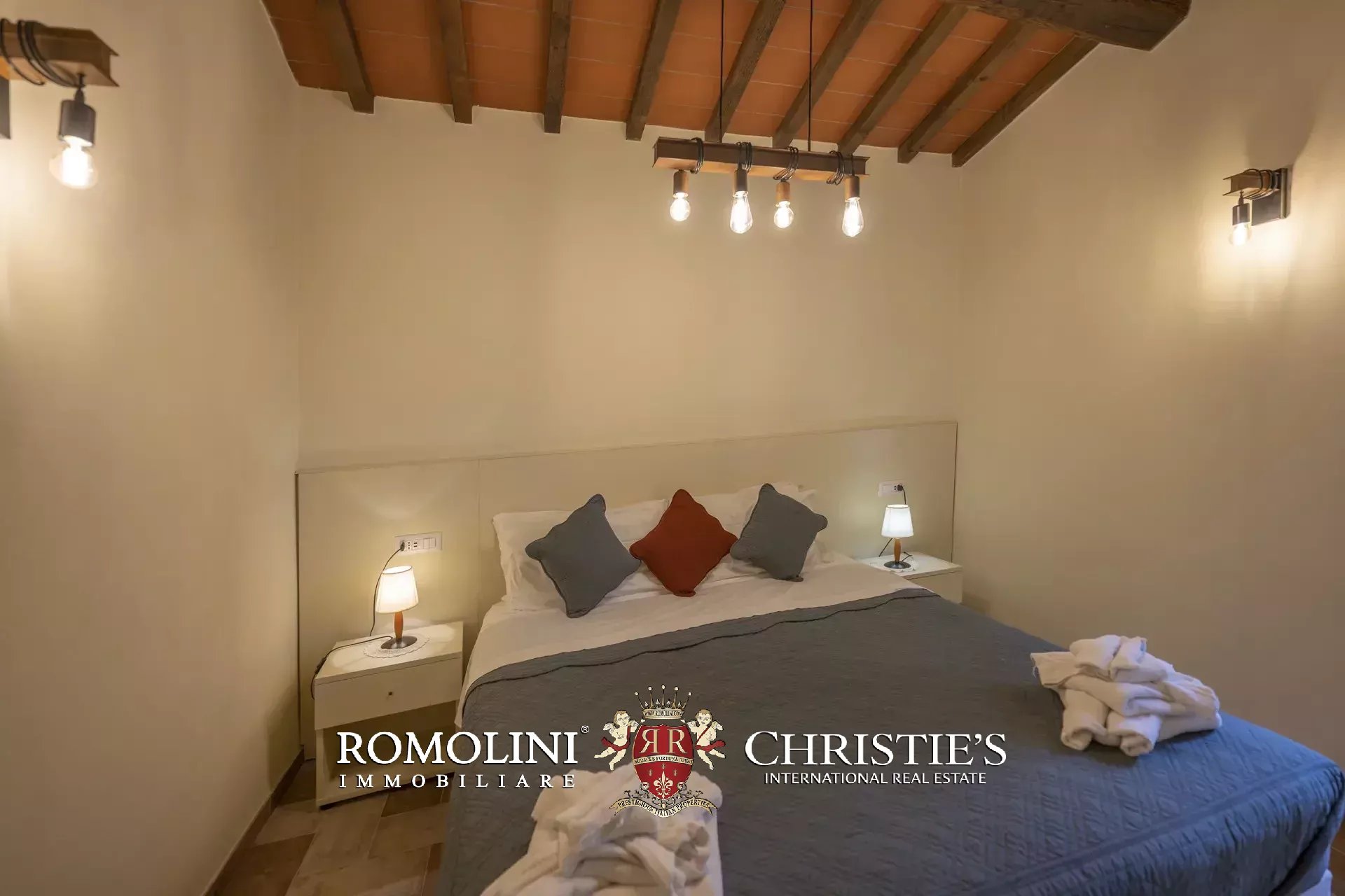 24 Bedroom Villa/Townhouse's Image 56