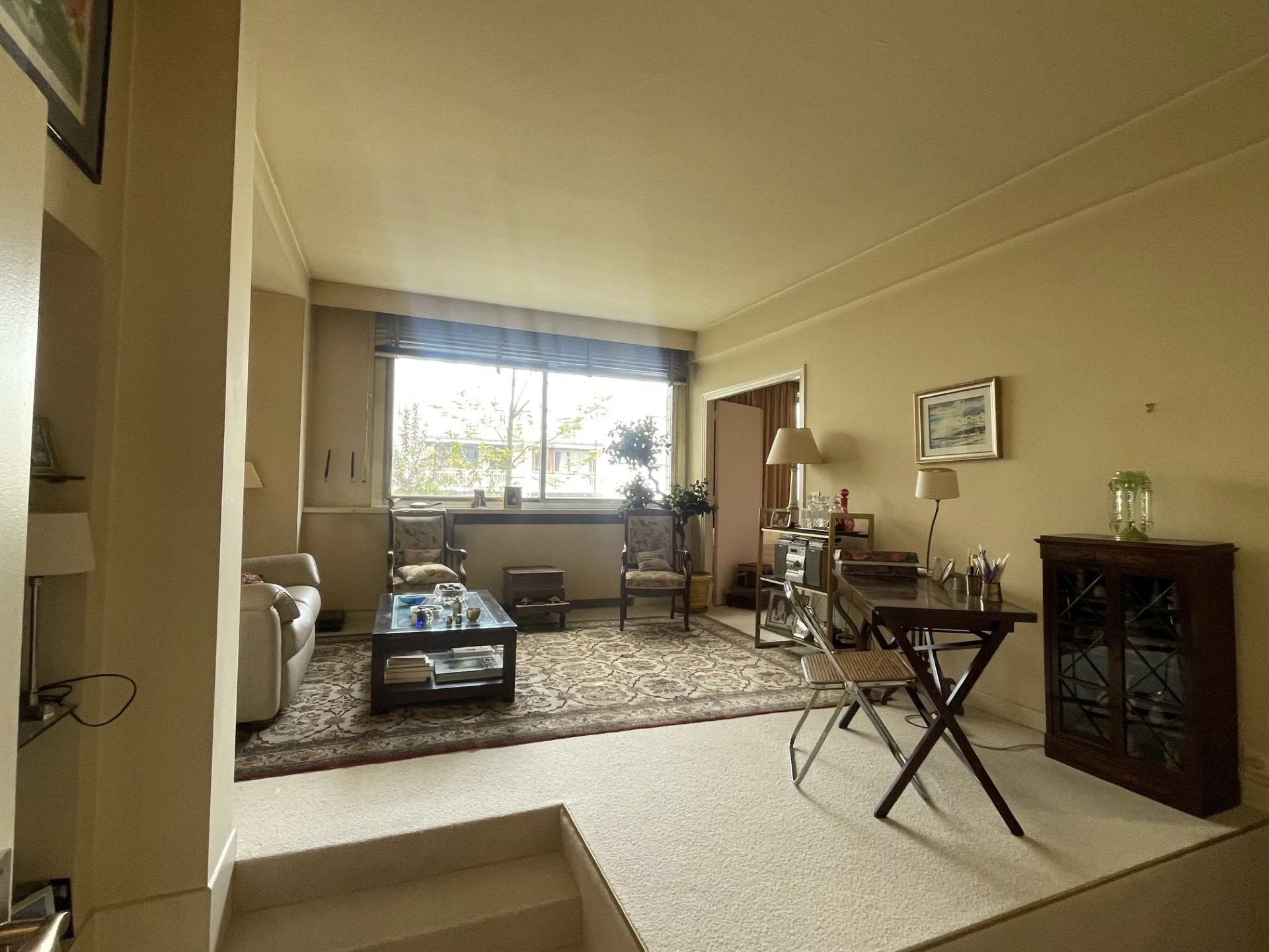 LEVALLOIS Métro Louise Michel | 2 pièces de 49 m² à rénover