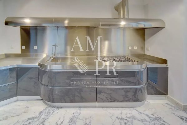 BOURGEOIS VILLA COMPLETELY RENOVATED TOP OF THE RANGE. — photo 5