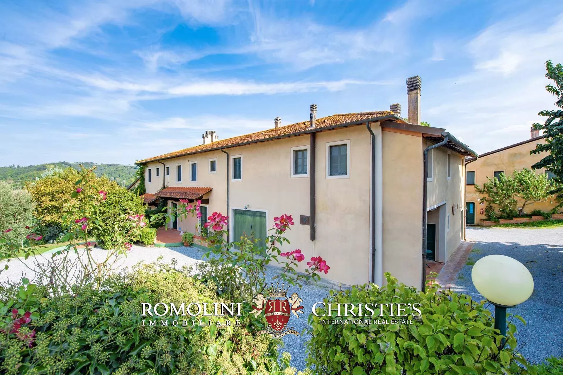 22 Bedroom Vineyard's Image 14