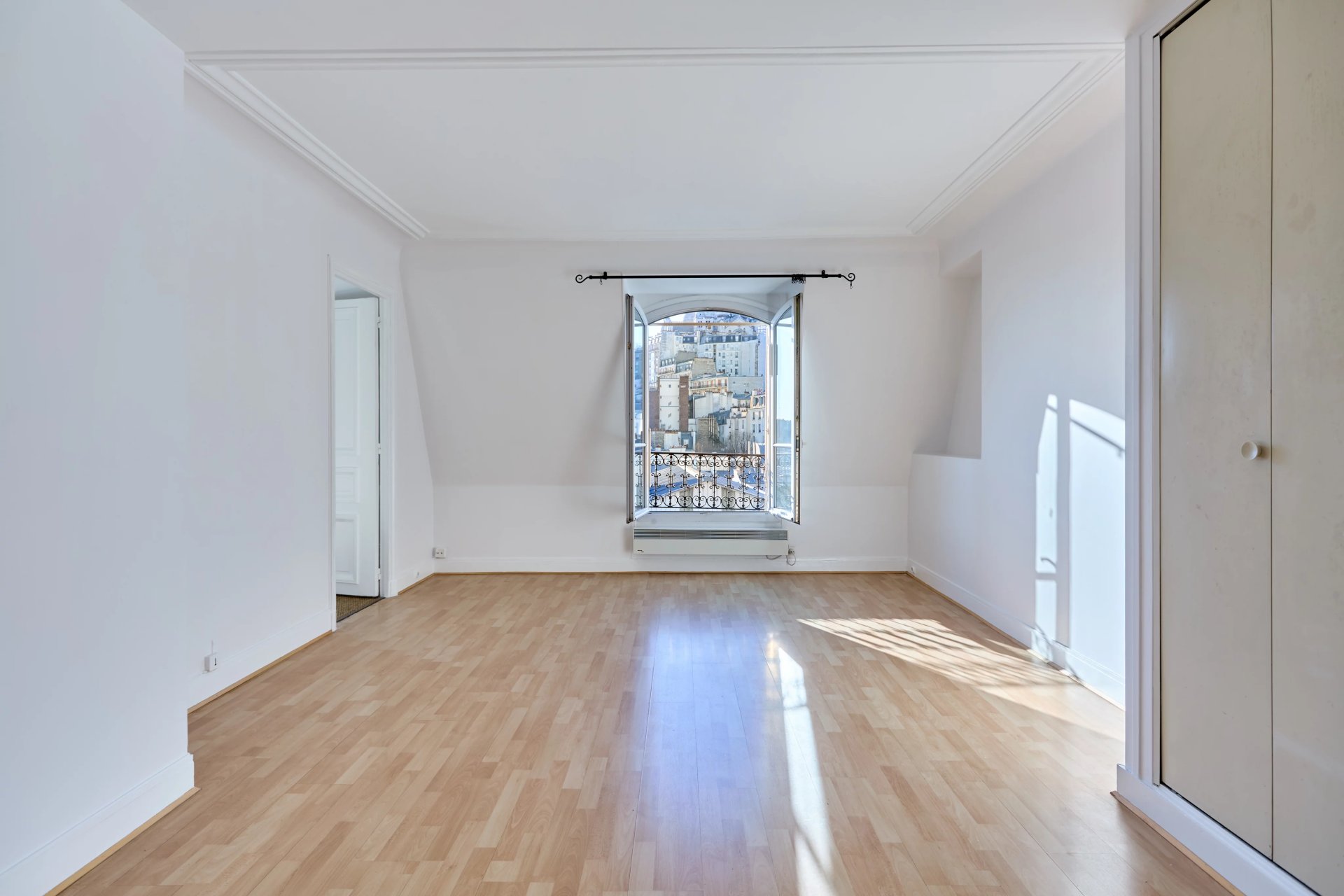 1 Bedroom Apartment/Flat's Image 4