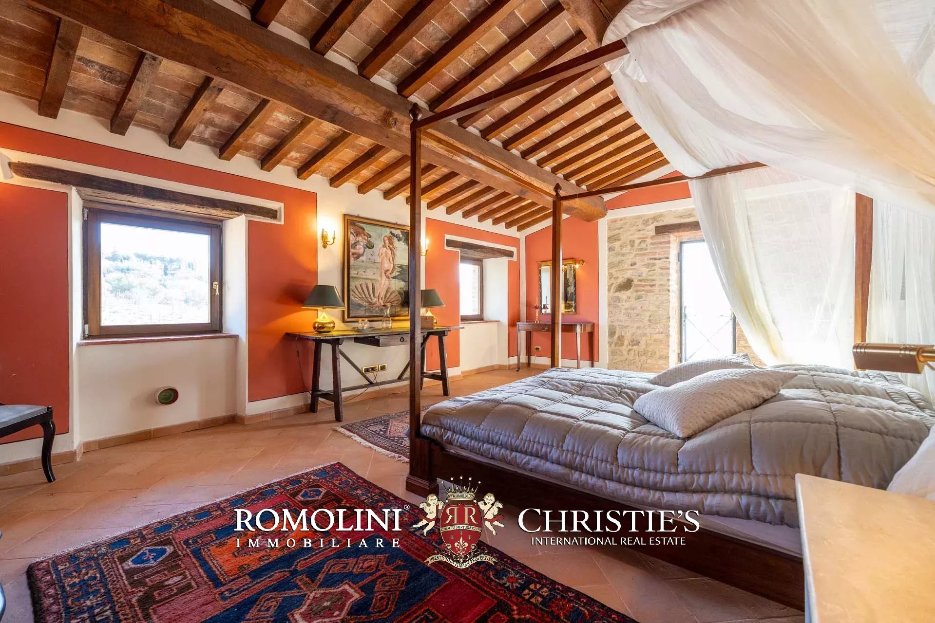 10 Bedroom Villa/Townhouse's Image 116