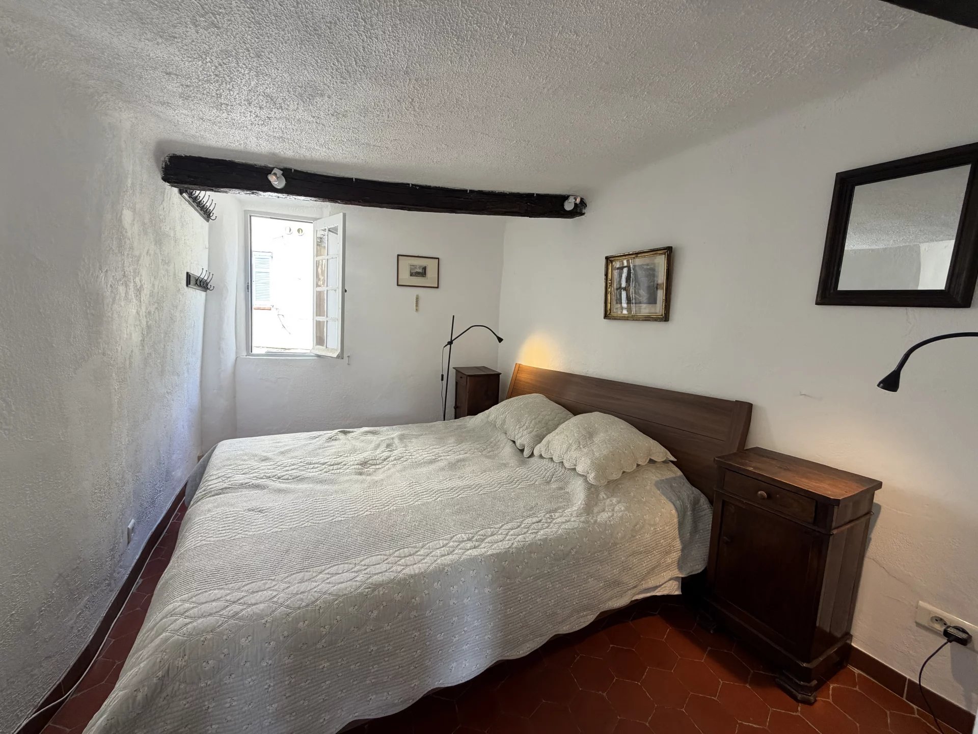 Charming village house with upper terrace with great views - SEILLANS