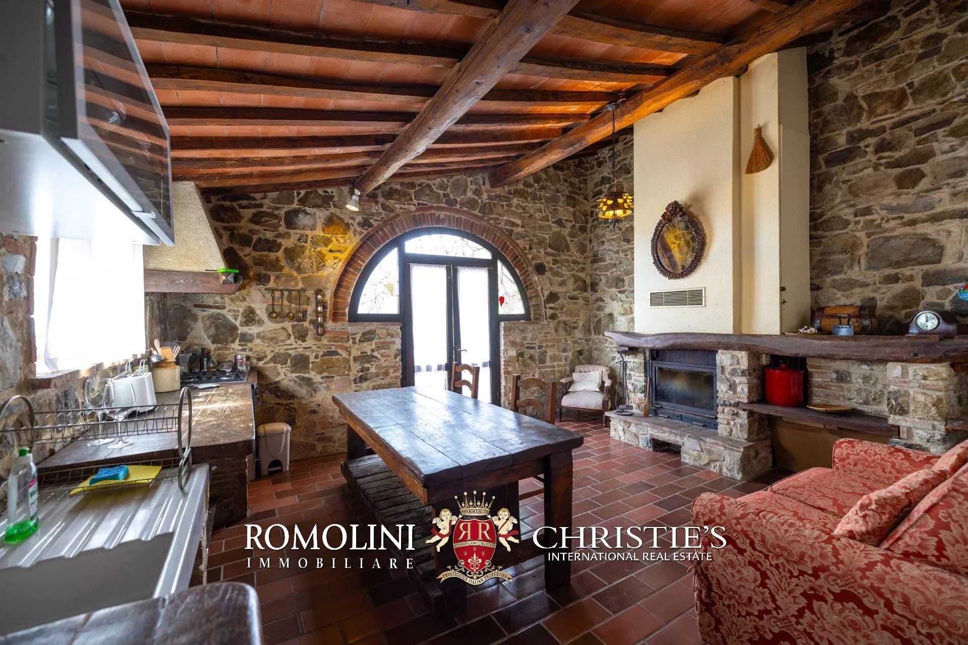 19 Bedroom Villa/Townhouse's Image 76