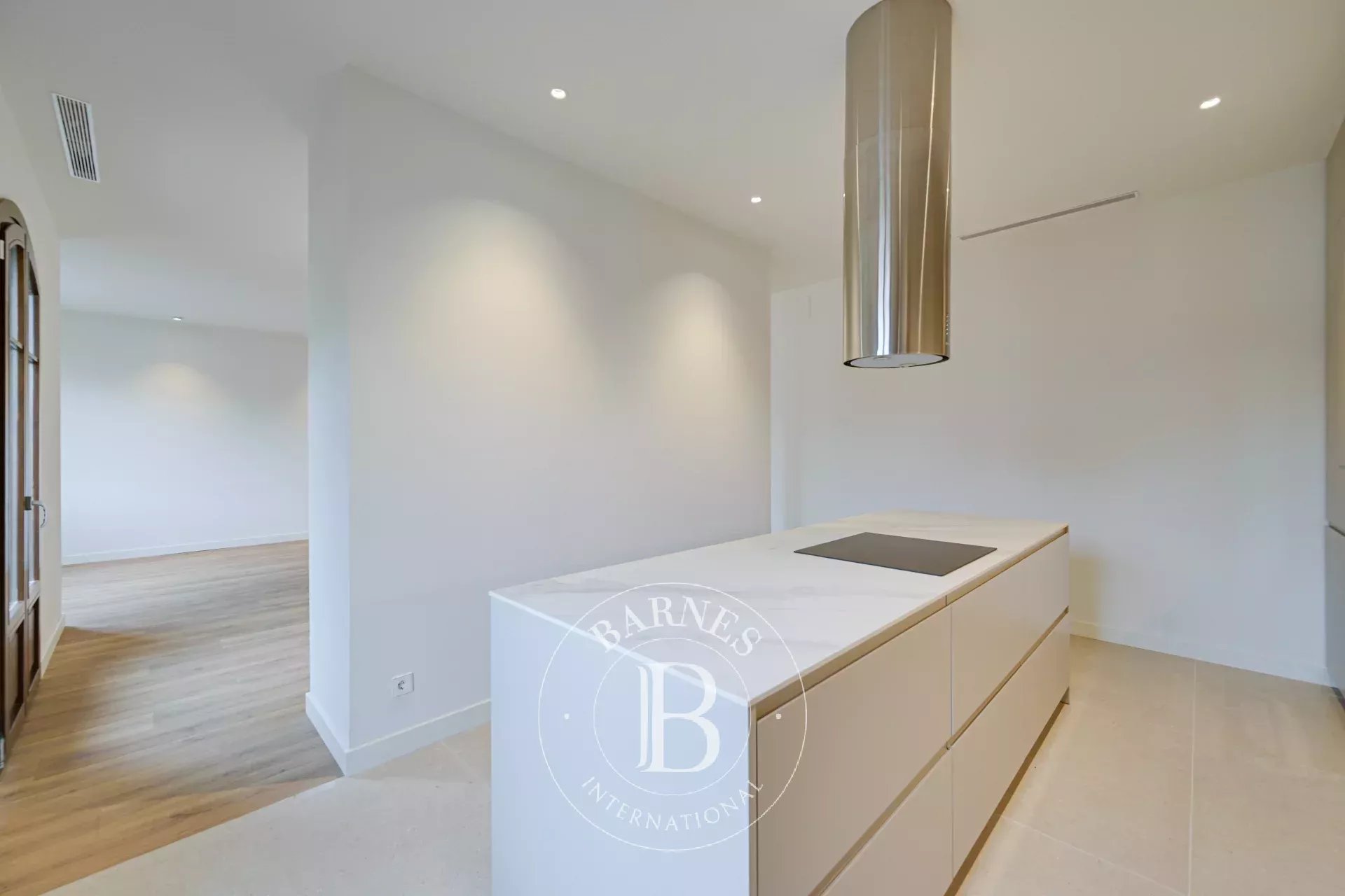 Penthouse Barcelona - picture 13