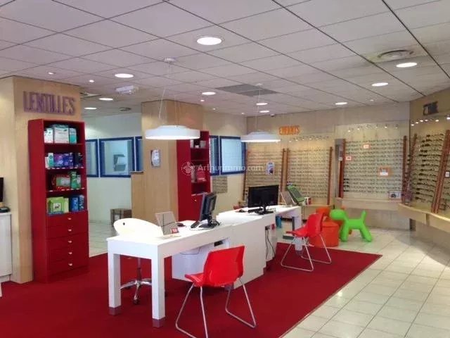 À VENDRE - LOCAL COMMERCIAL OU BUREAU LYON 9 - 227 m² - Photo 5
