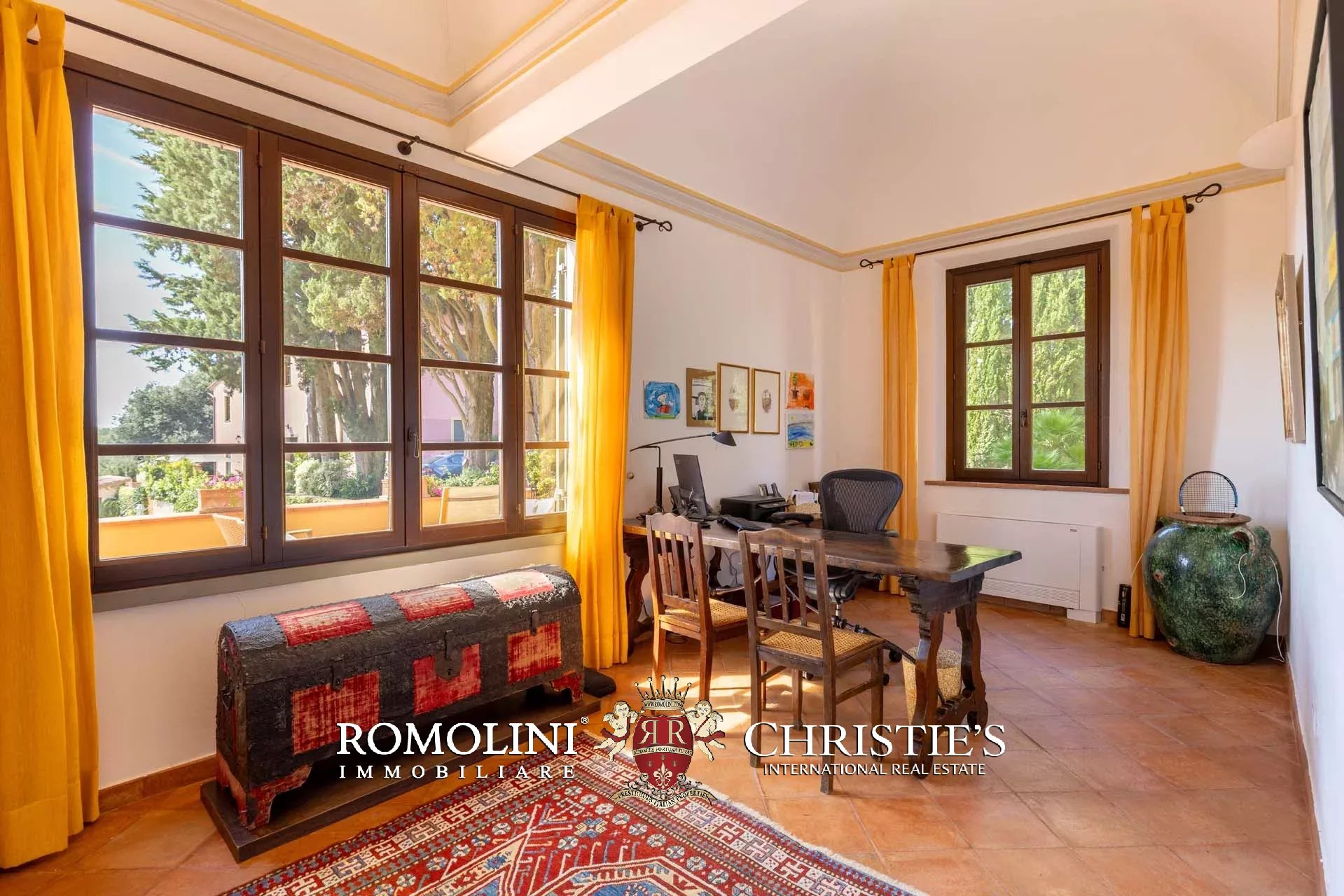 37 Bedroom Villa/Townhouse's Image 44