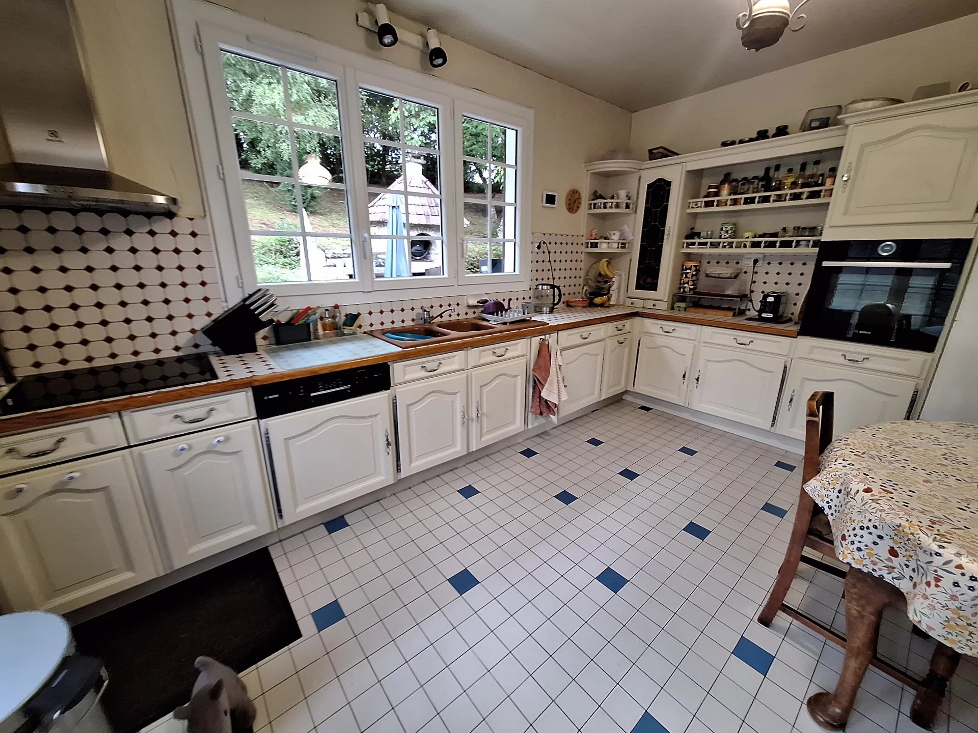 House in Charroux - Image 5