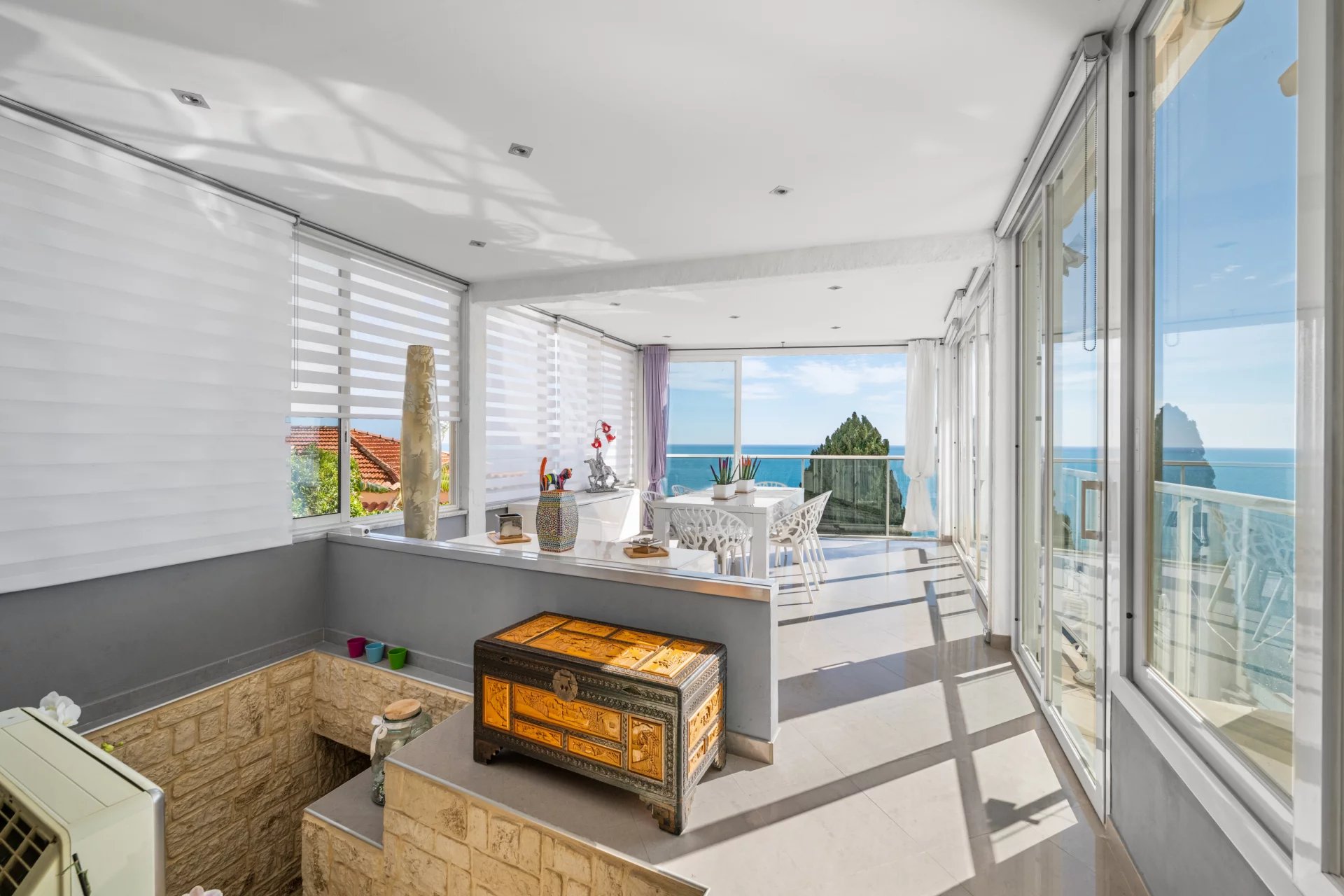 CAP D’AIL | ATYPICAL DUPLEX APARTMENT | 100 SQM | PRIVATE GARDEN & TERRACE