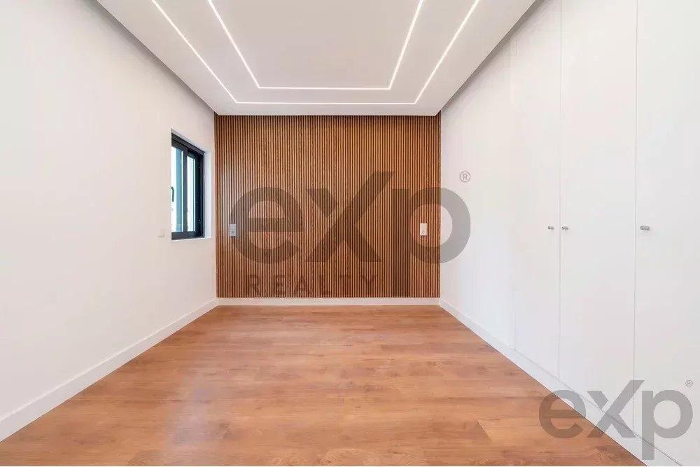 Modern 2-Bedroom Beachfront Apartment in Quarteira 85948404 image 30