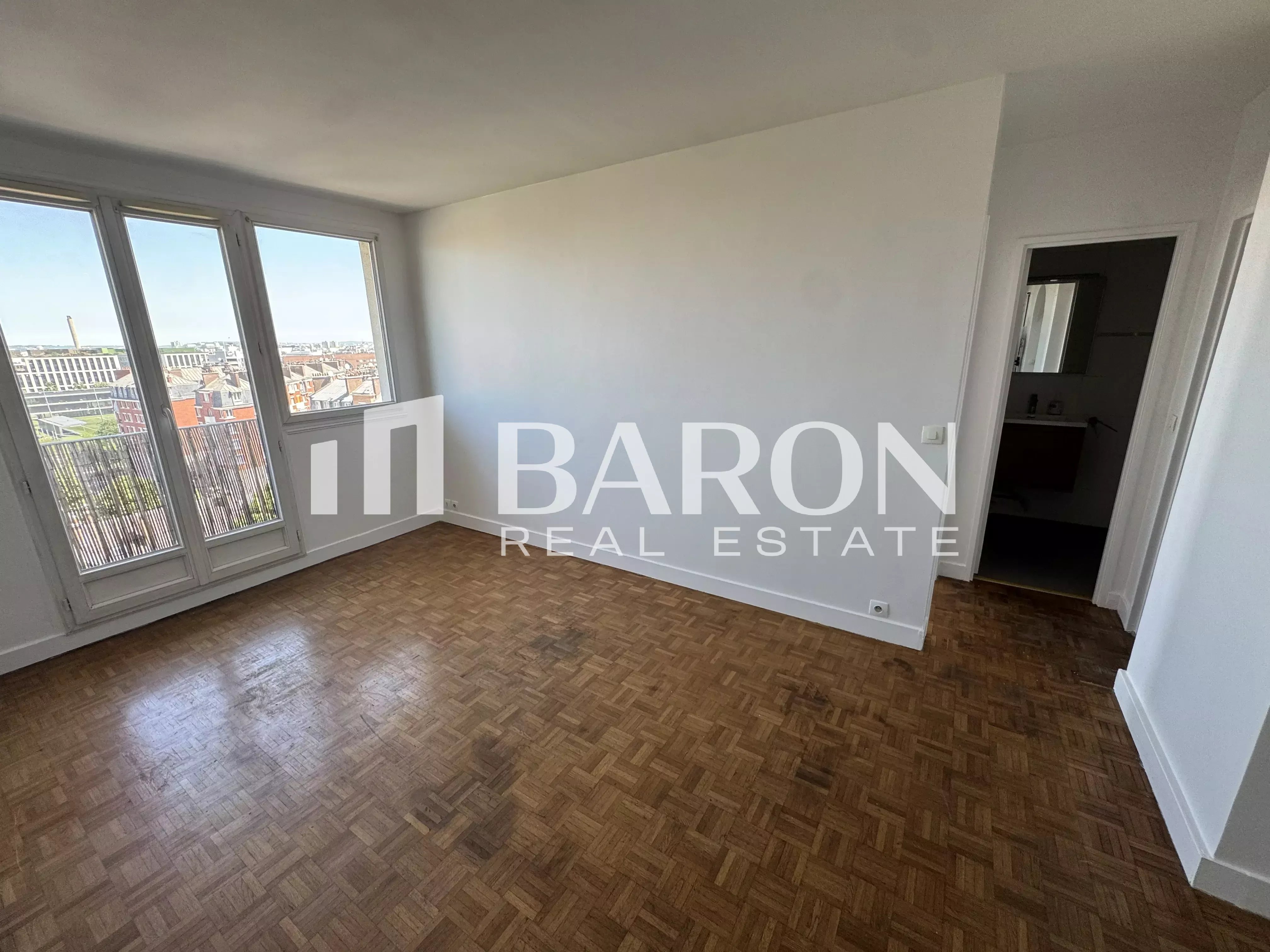 PARIS XVII - EPINETTES / BESSIERES - APPARTEMENT 2 PIECES 1 CHAMBRE 36,5 M2 - Photo 5